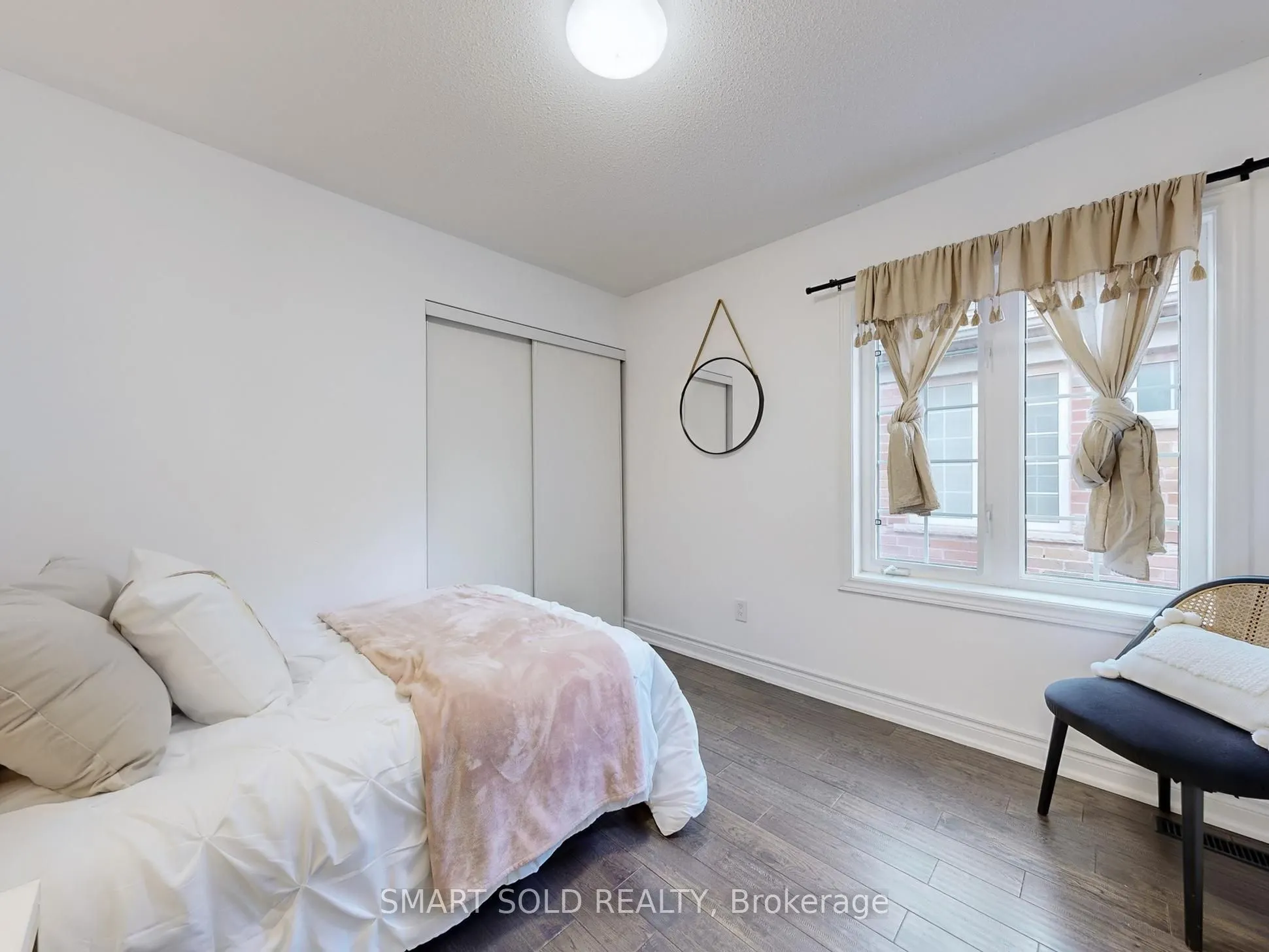 30 Crispin Court