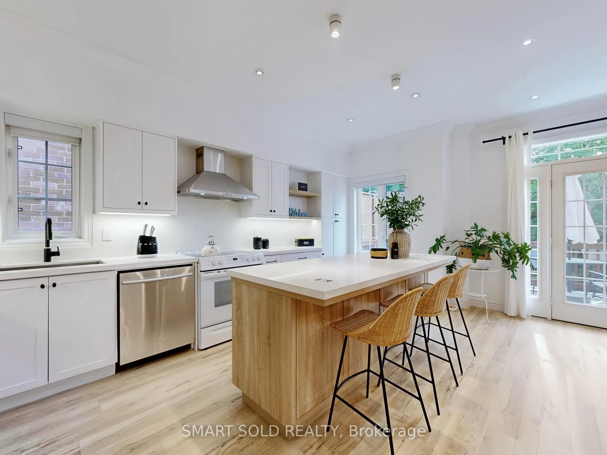 30 Crispin Court