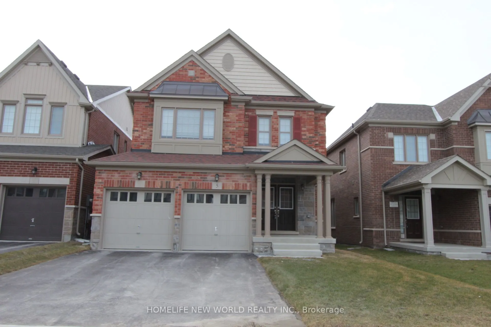5 Larkfield Crescent