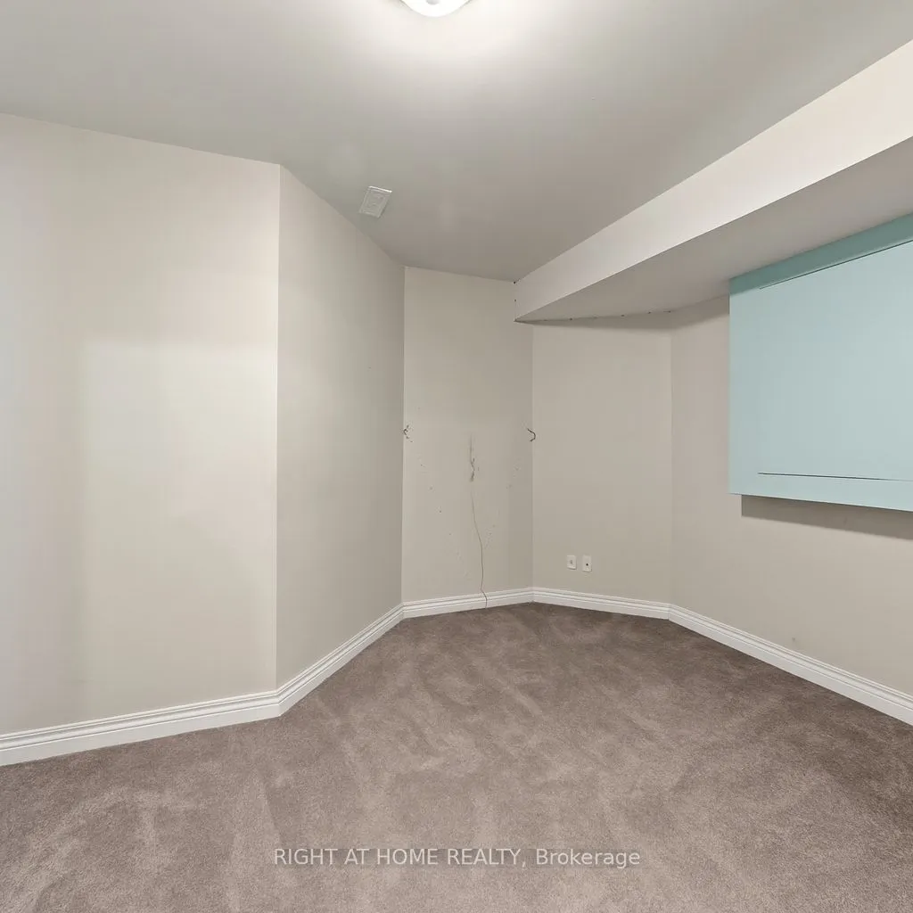 63 Chelton Drive