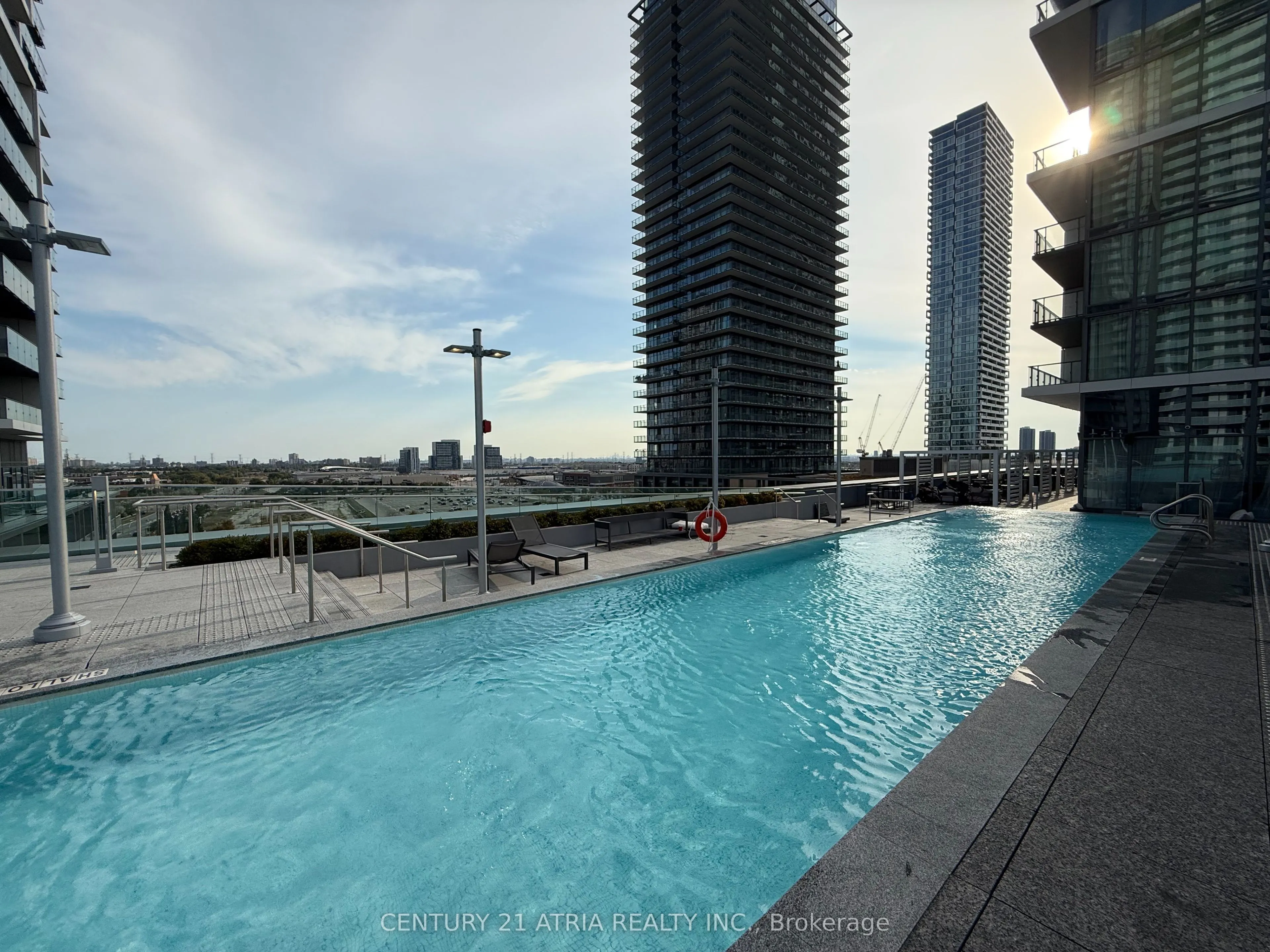 1000 Portage Parkway, #2801