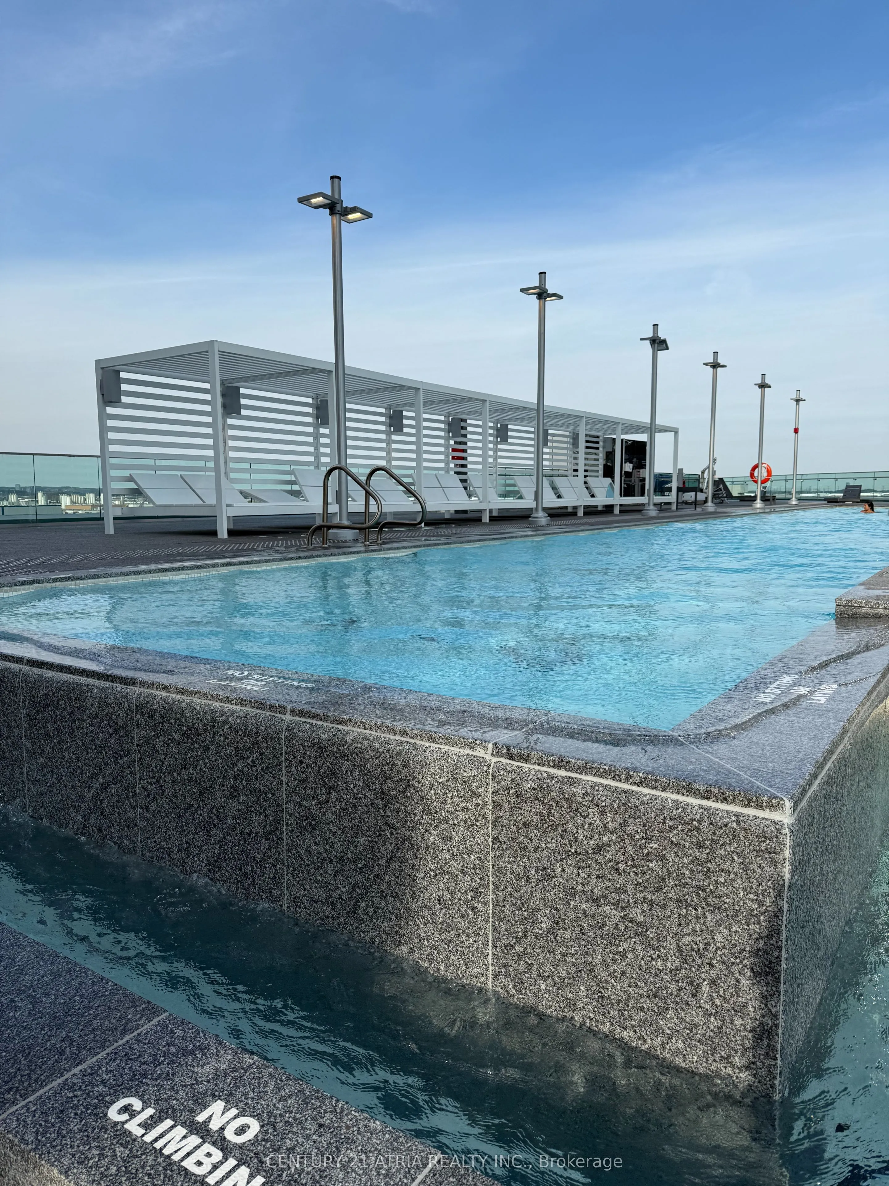 1000 Portage Parkway, #2801