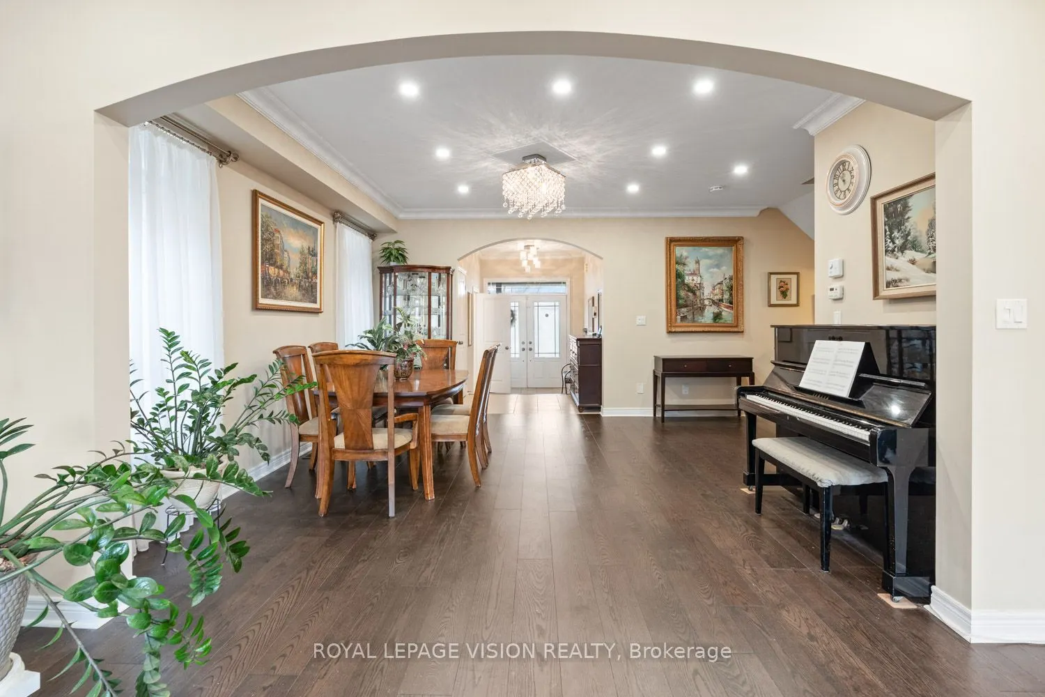 41 Treetops Boulevard