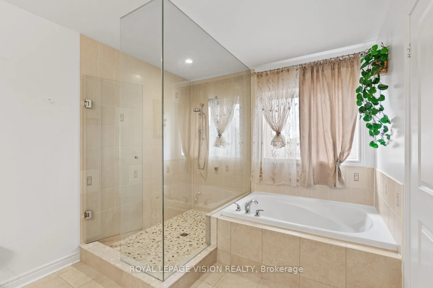 41 Treetops Boulevard