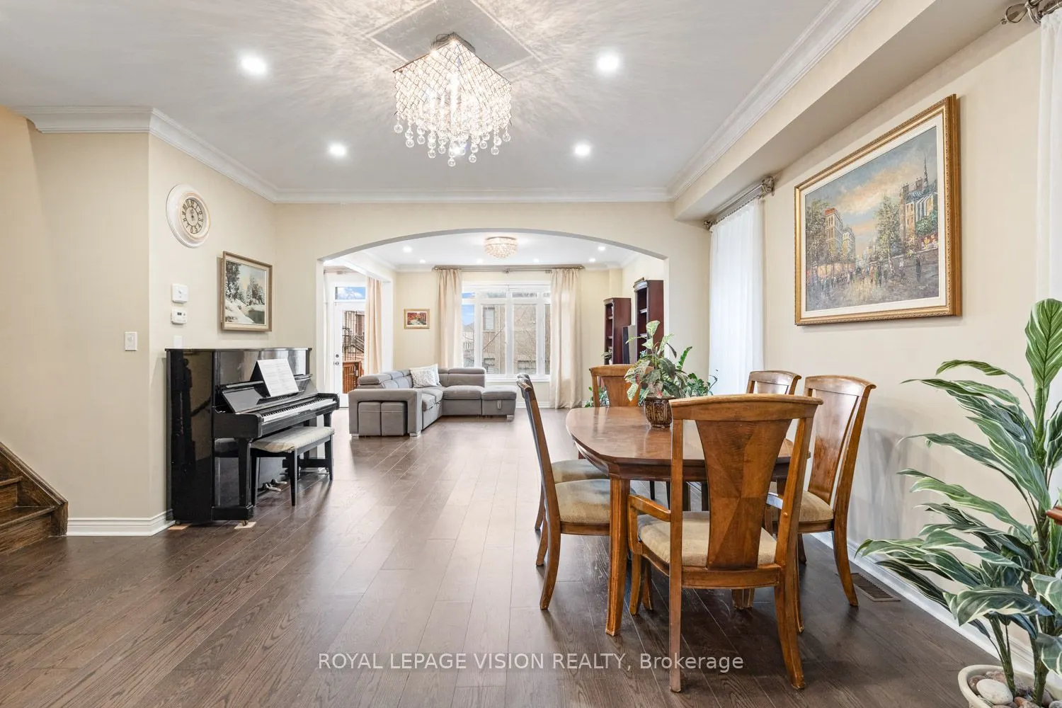 41 Treetops Boulevard