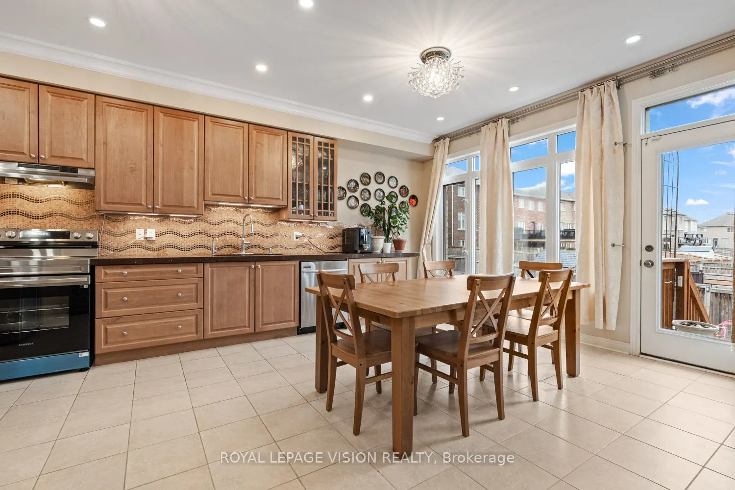 41 Treetops Boulevard