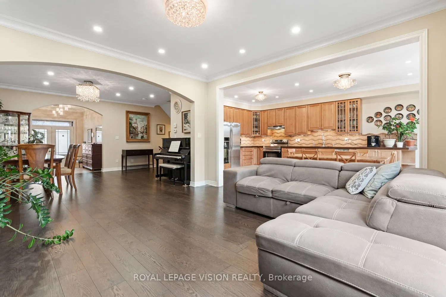 41 Treetops Boulevard