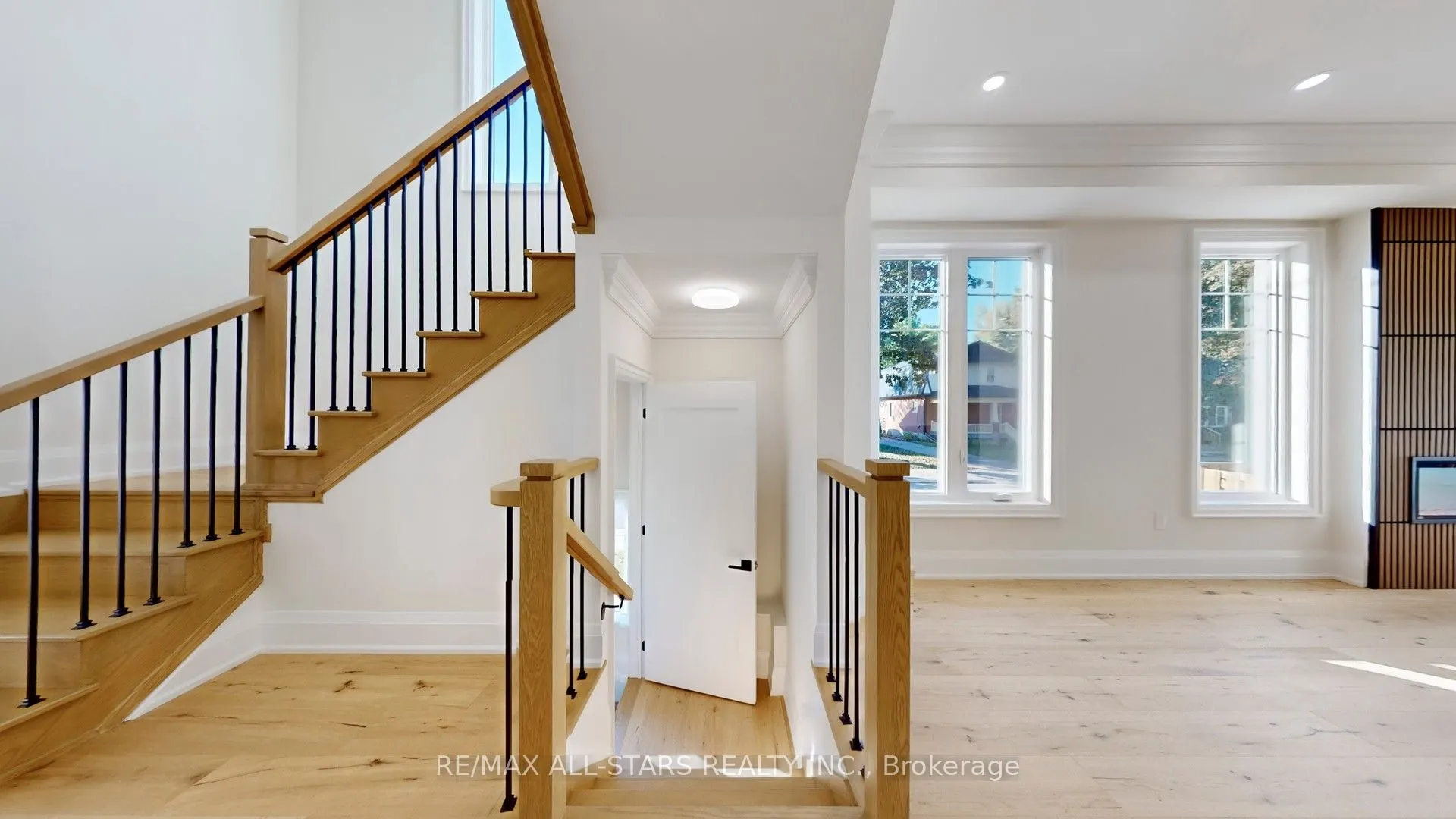50 Third Avenue S