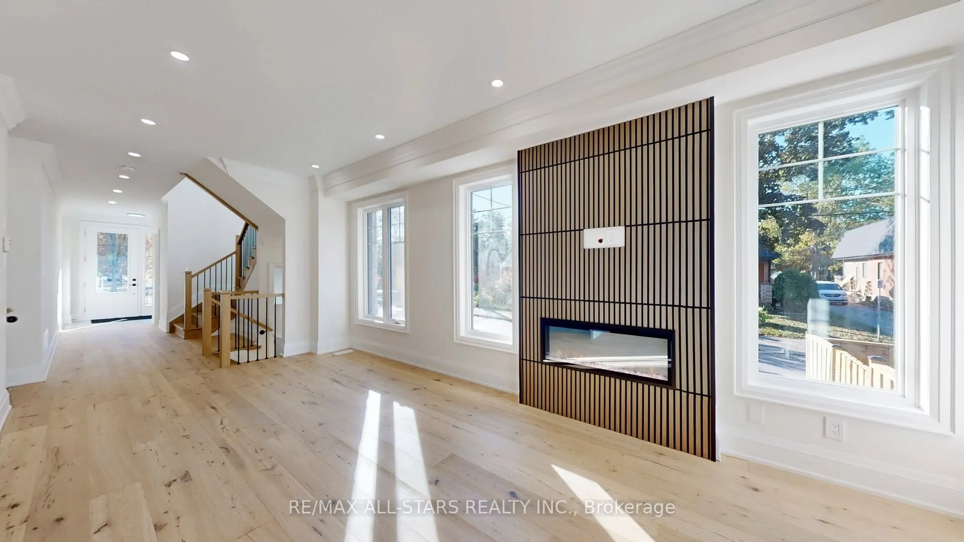 50 Third Avenue S