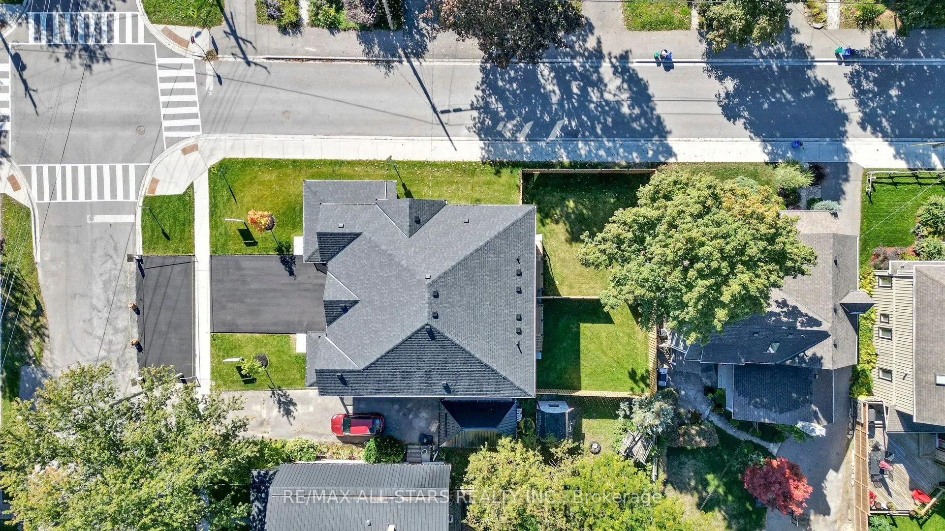 50 Third Avenue S