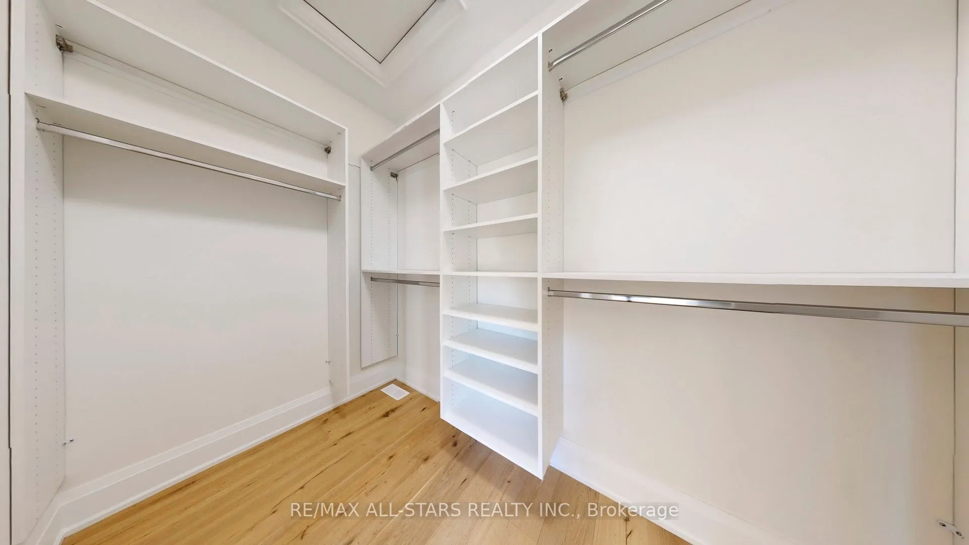50 Third Avenue S