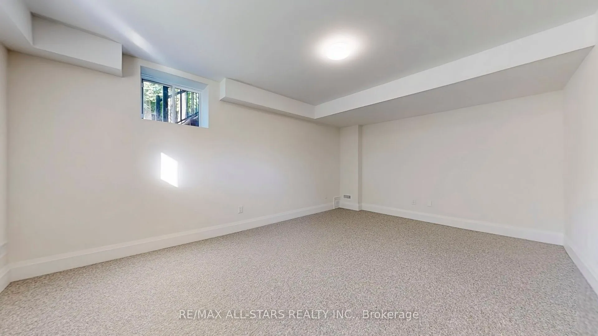 50 Third Avenue S