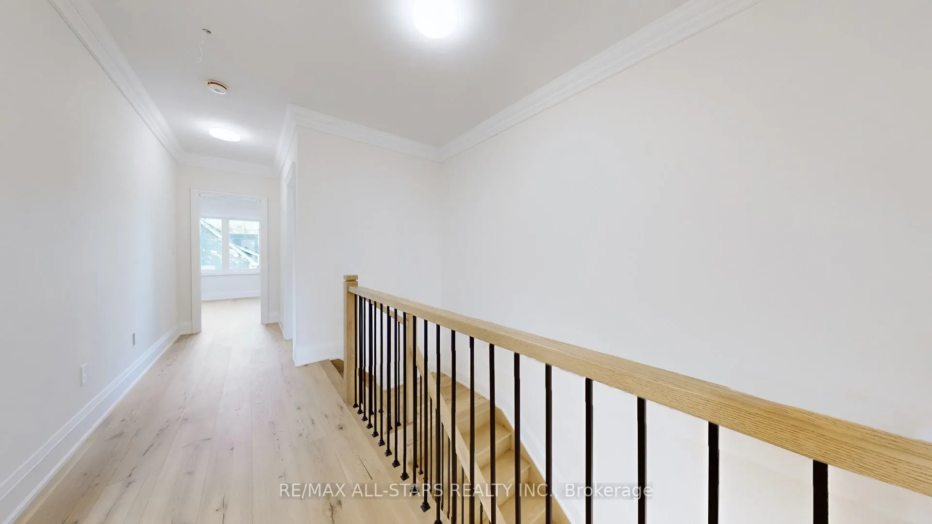 48 Third Avenue S