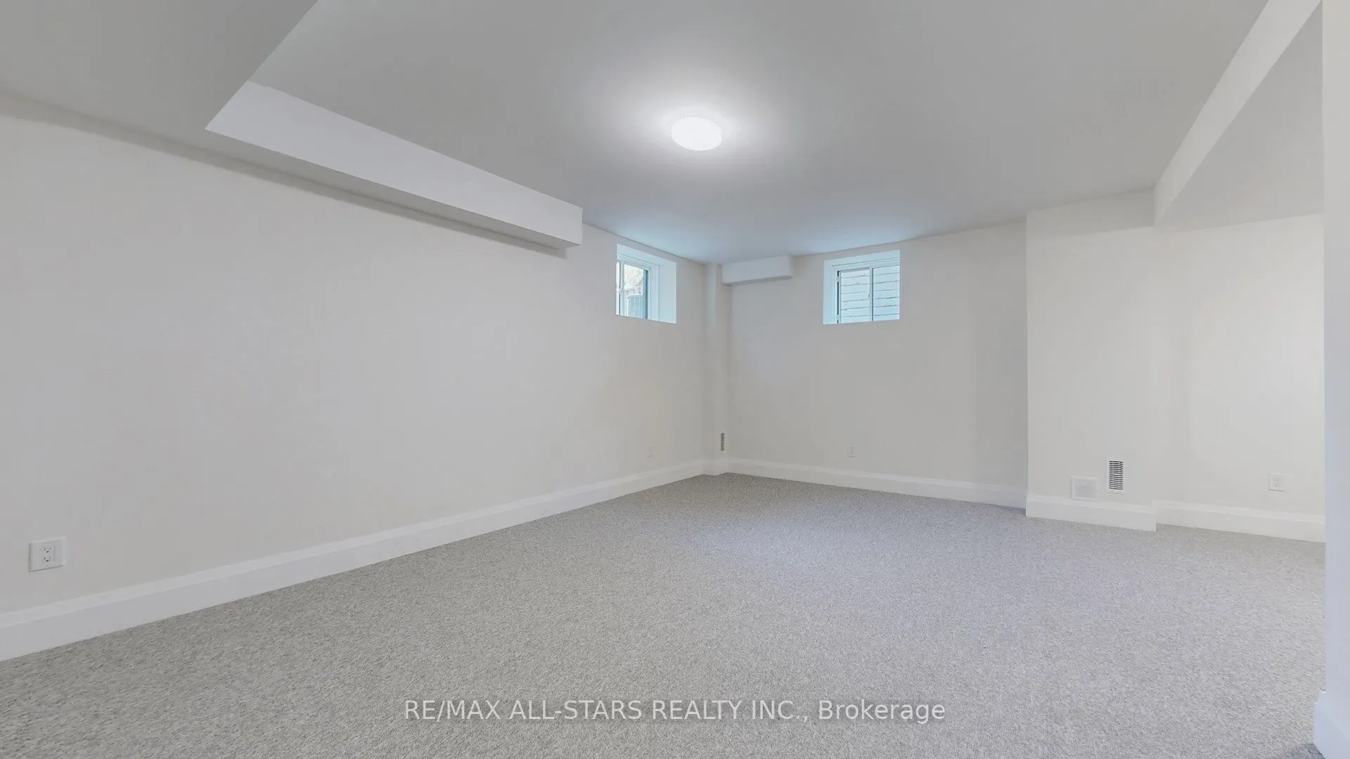 48 Third Avenue S
