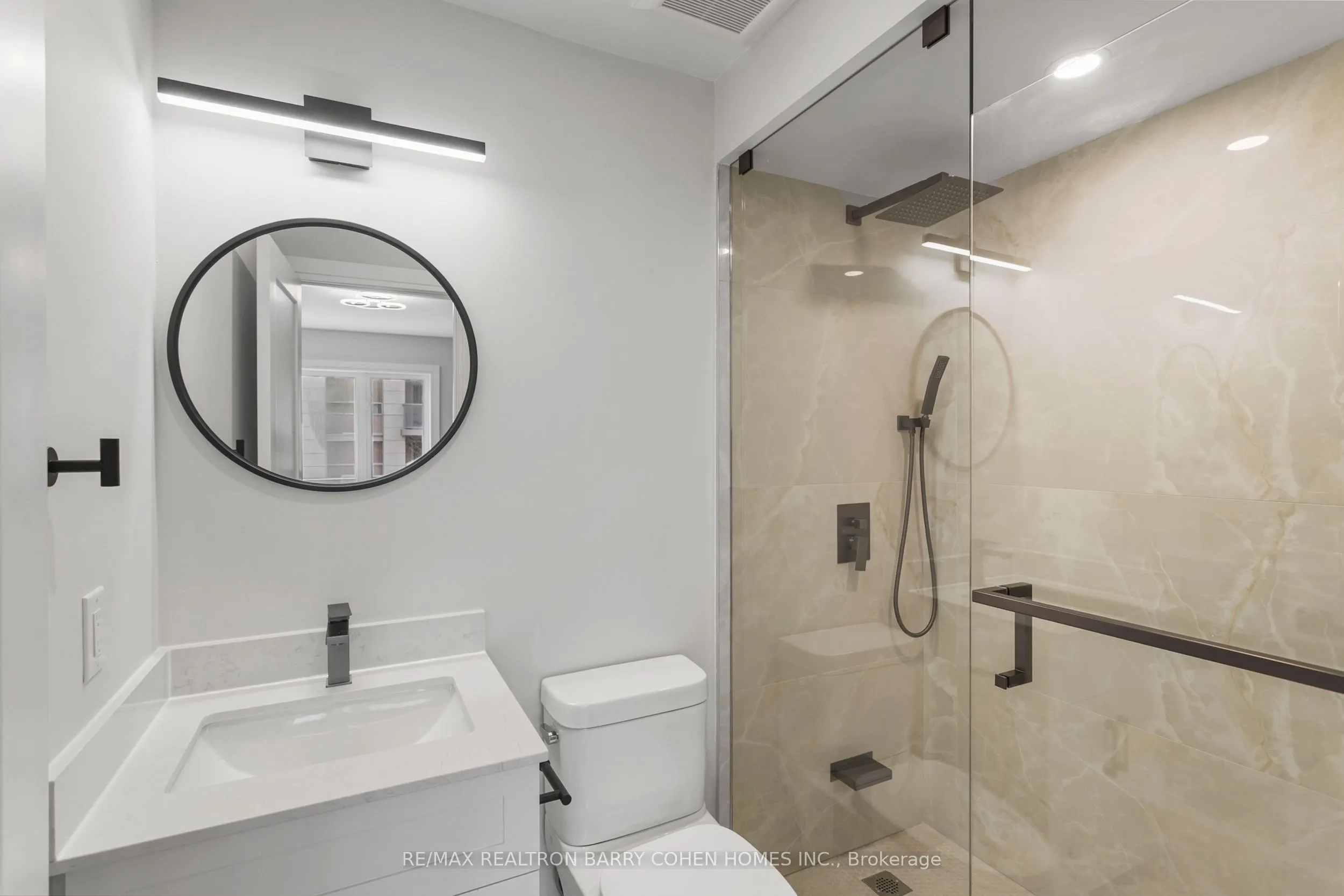 21 Galleria Parkway, #21