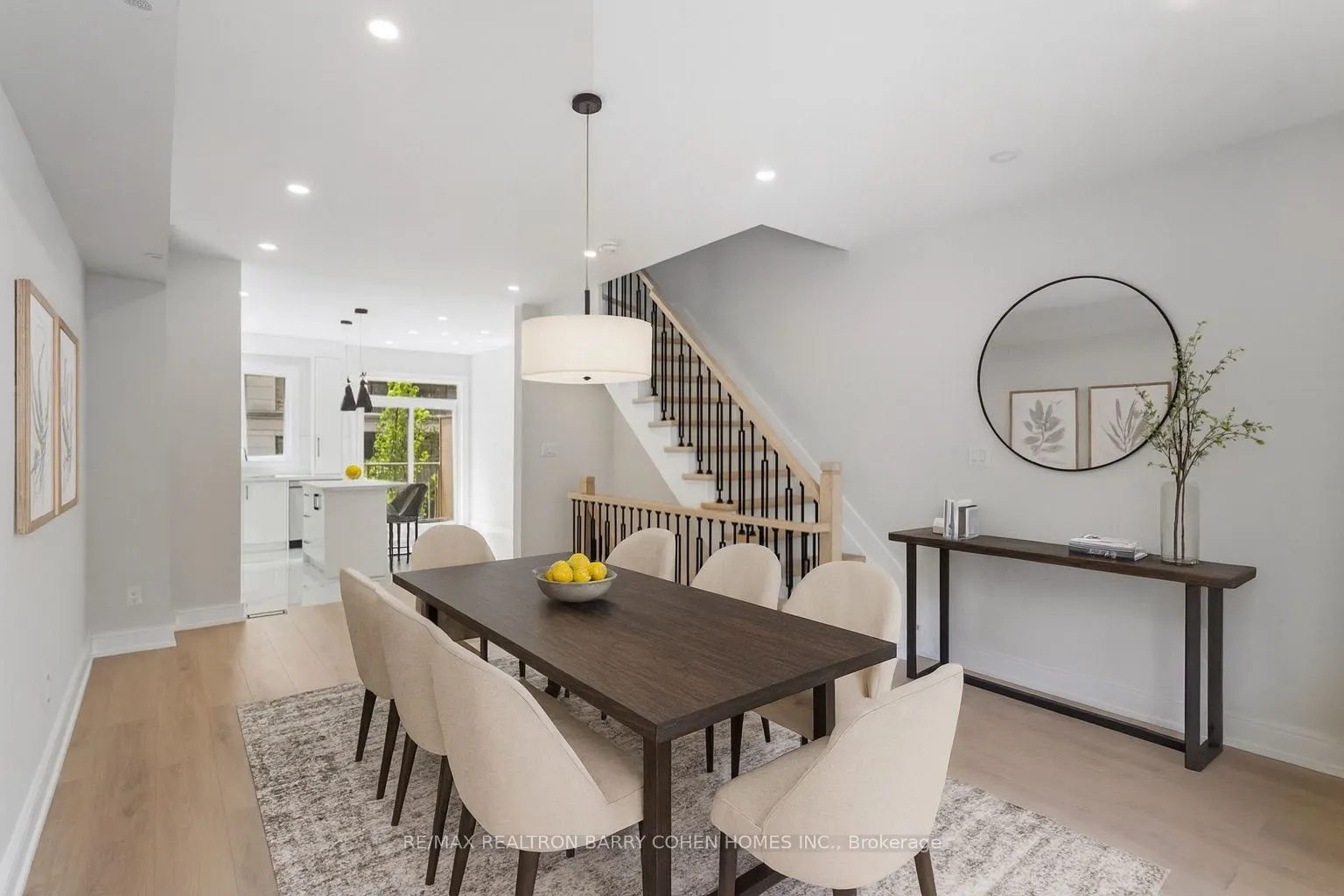 21 Galleria Parkway, #21