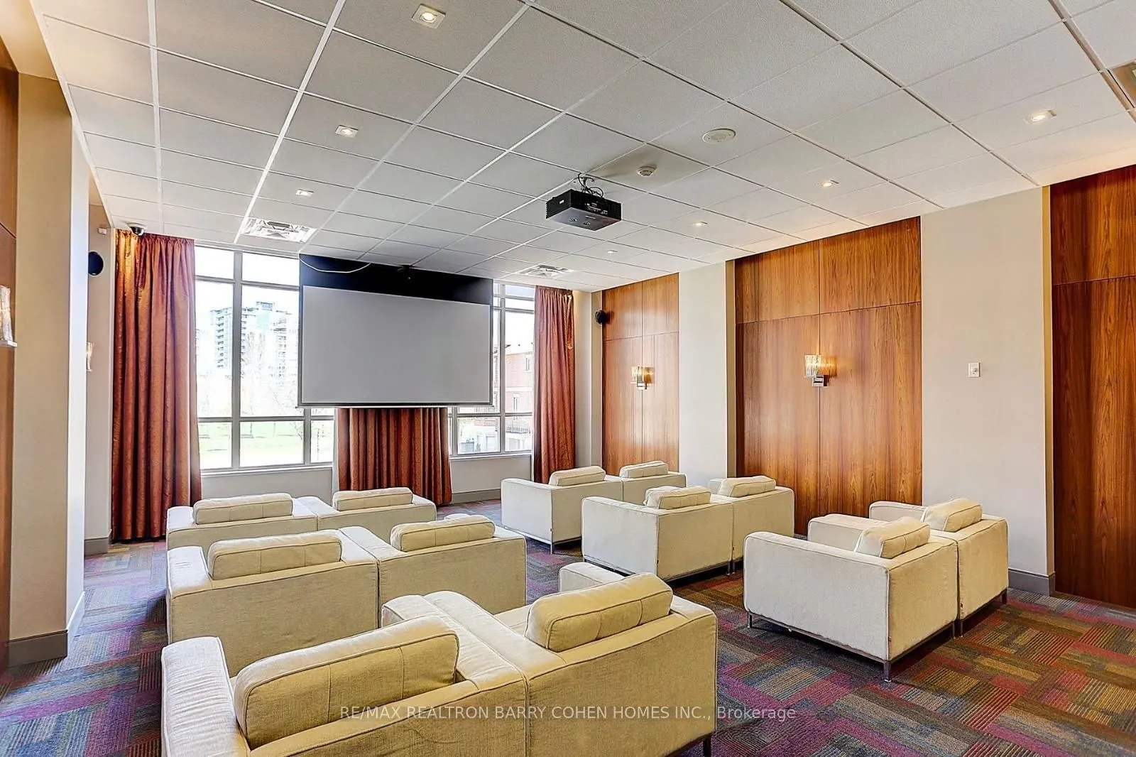 21 Galleria Parkway, #21