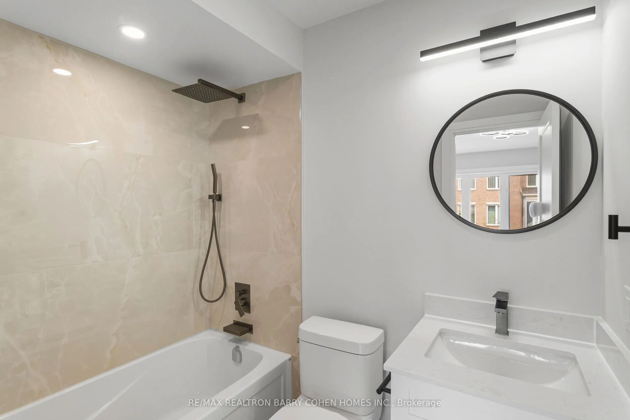 21 Galleria Parkway, #21