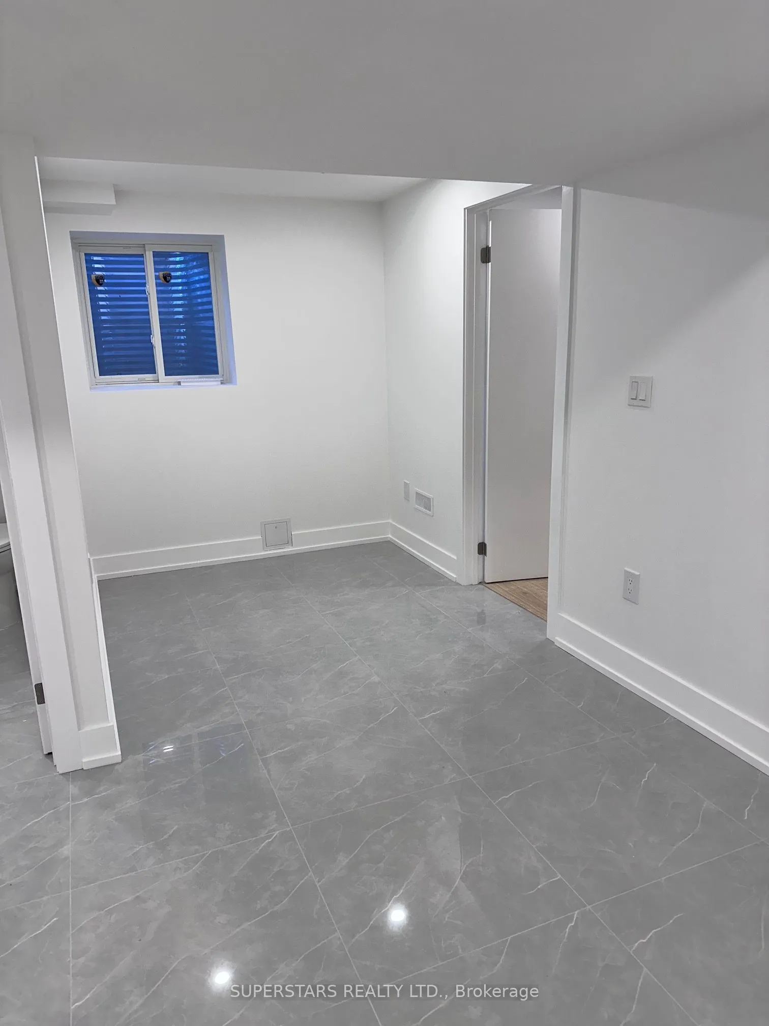 4 Galbraith Crescent, #Lower