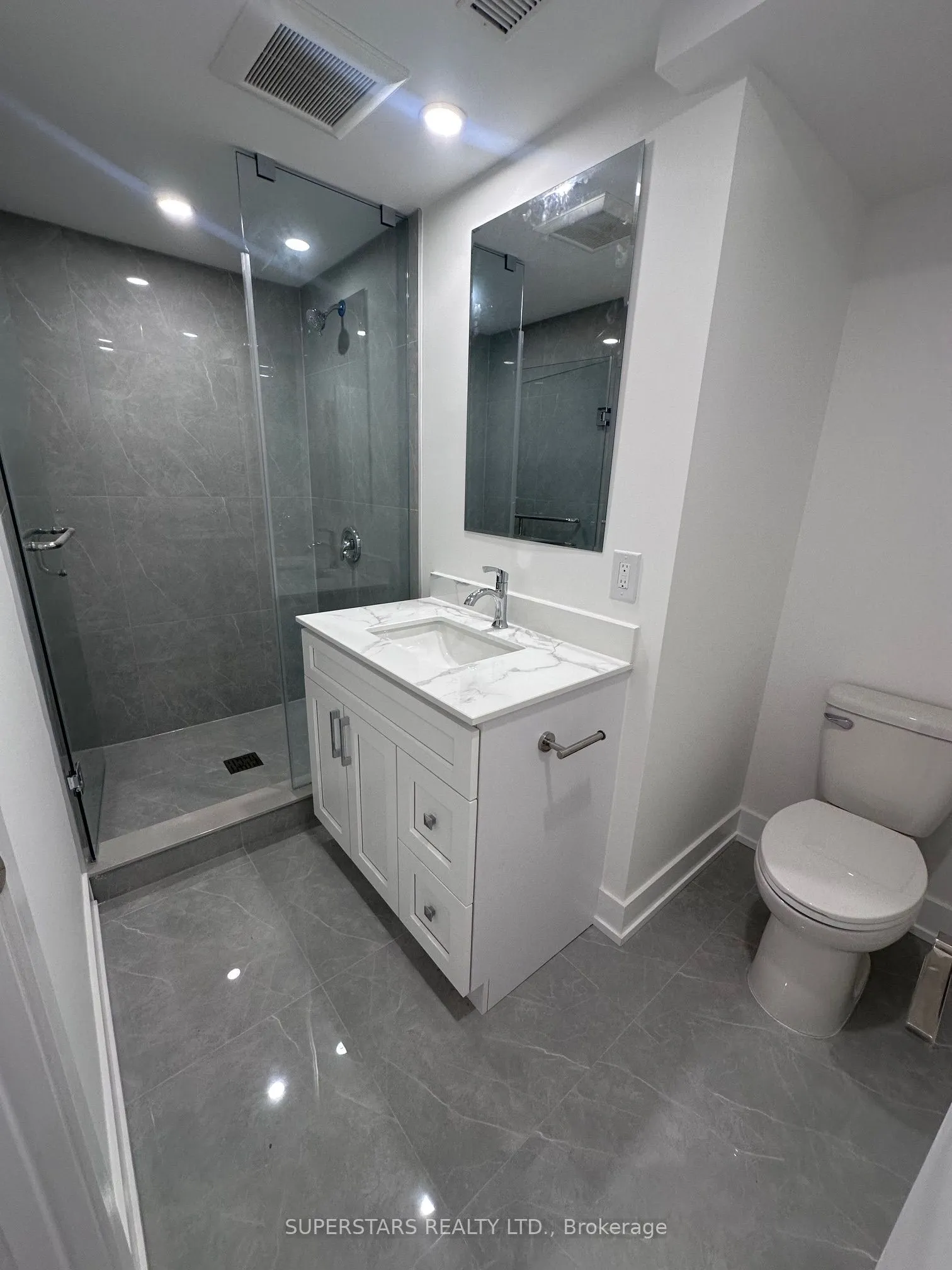 4 Galbraith Crescent, #Lower