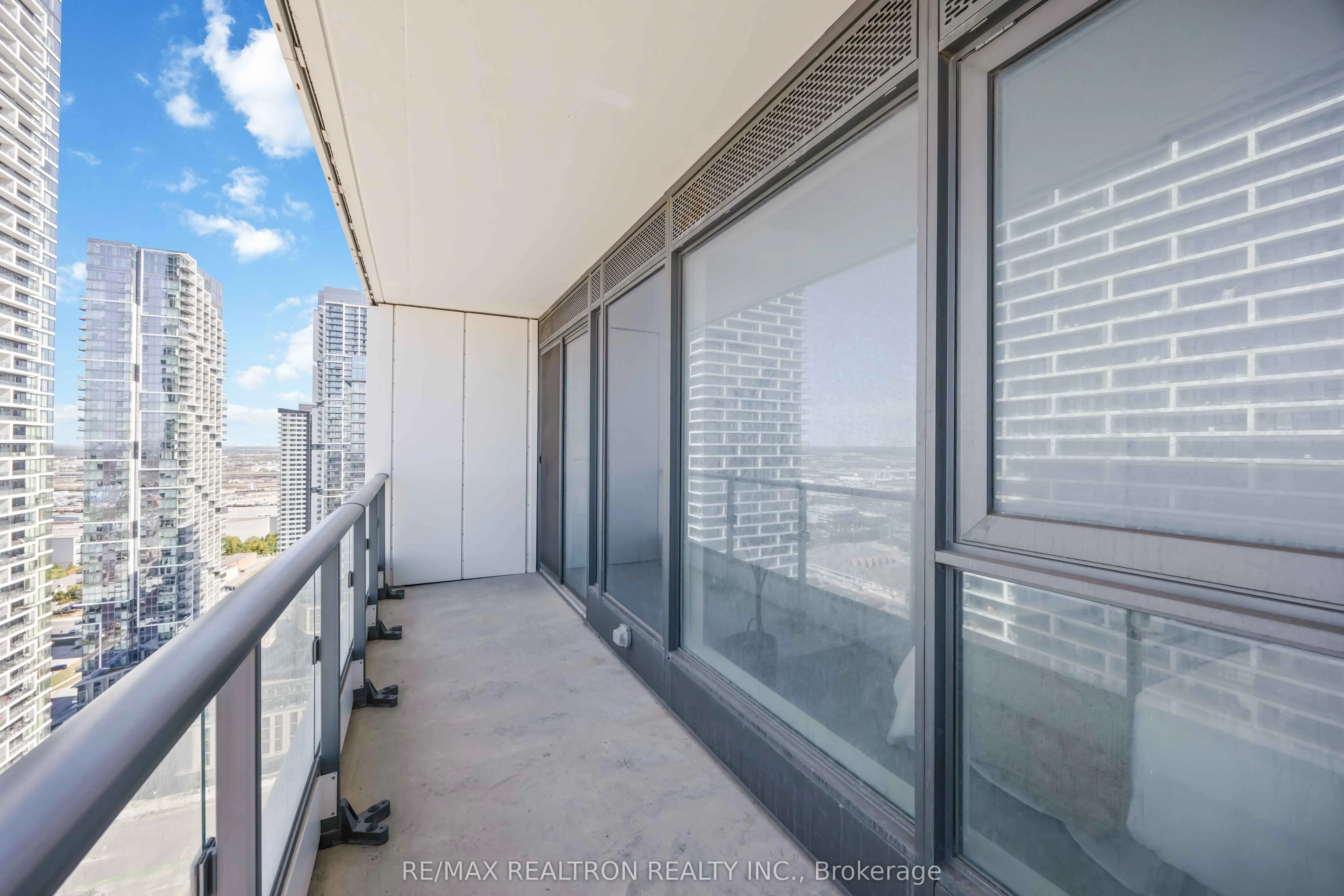 5 Buttermill Avenue, #3512