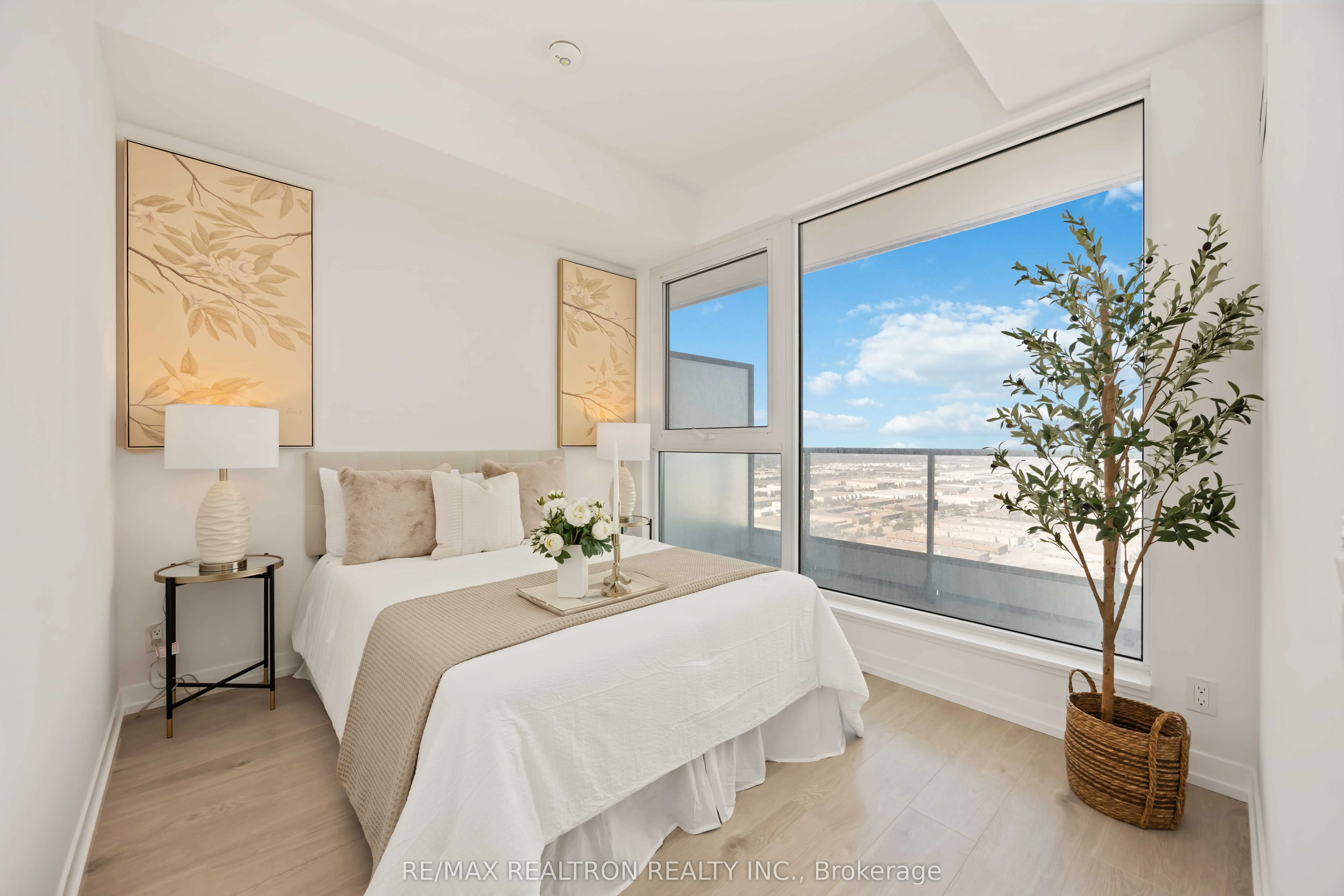 5 Buttermill Avenue, #3512