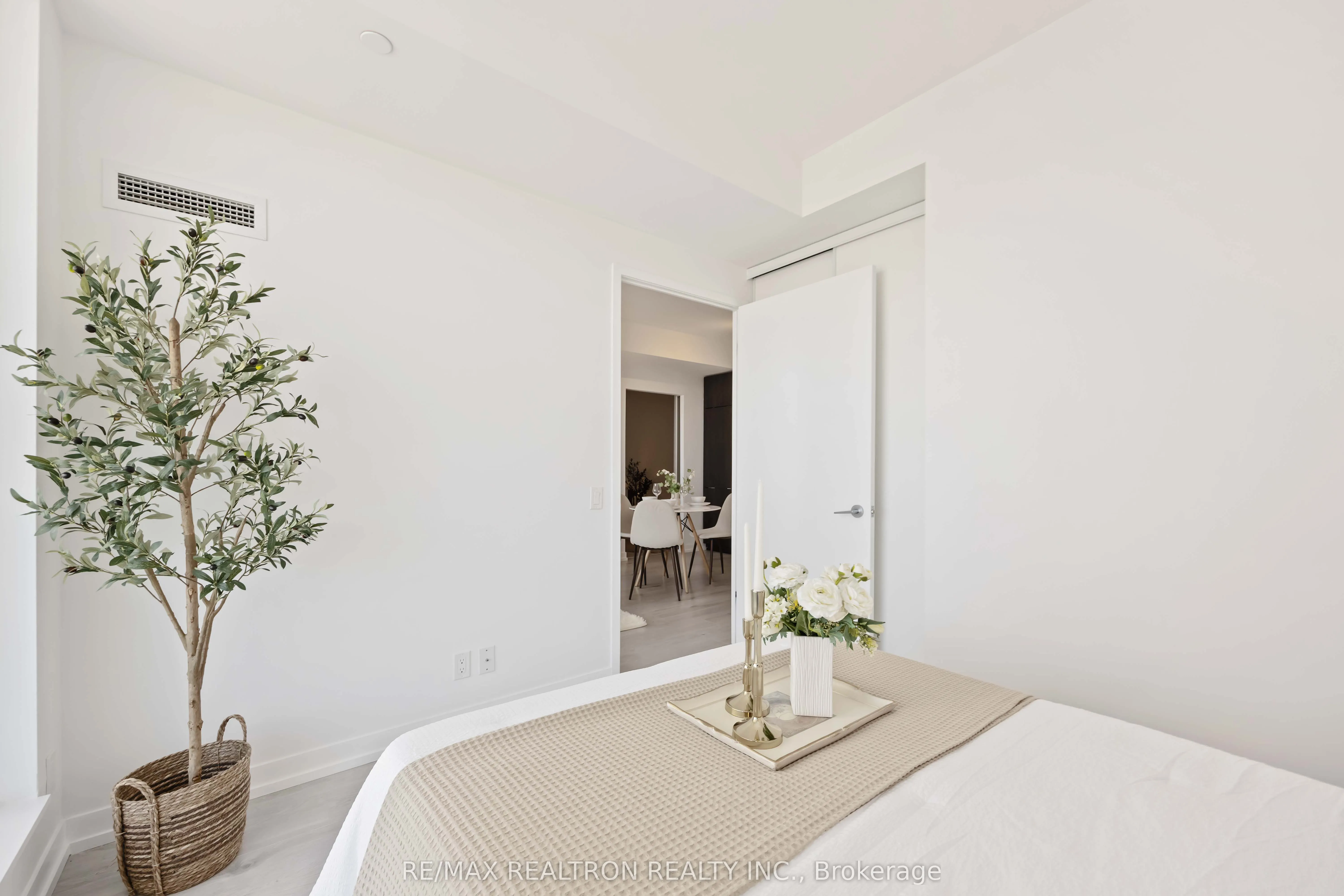 5 Buttermill Avenue, #3512
