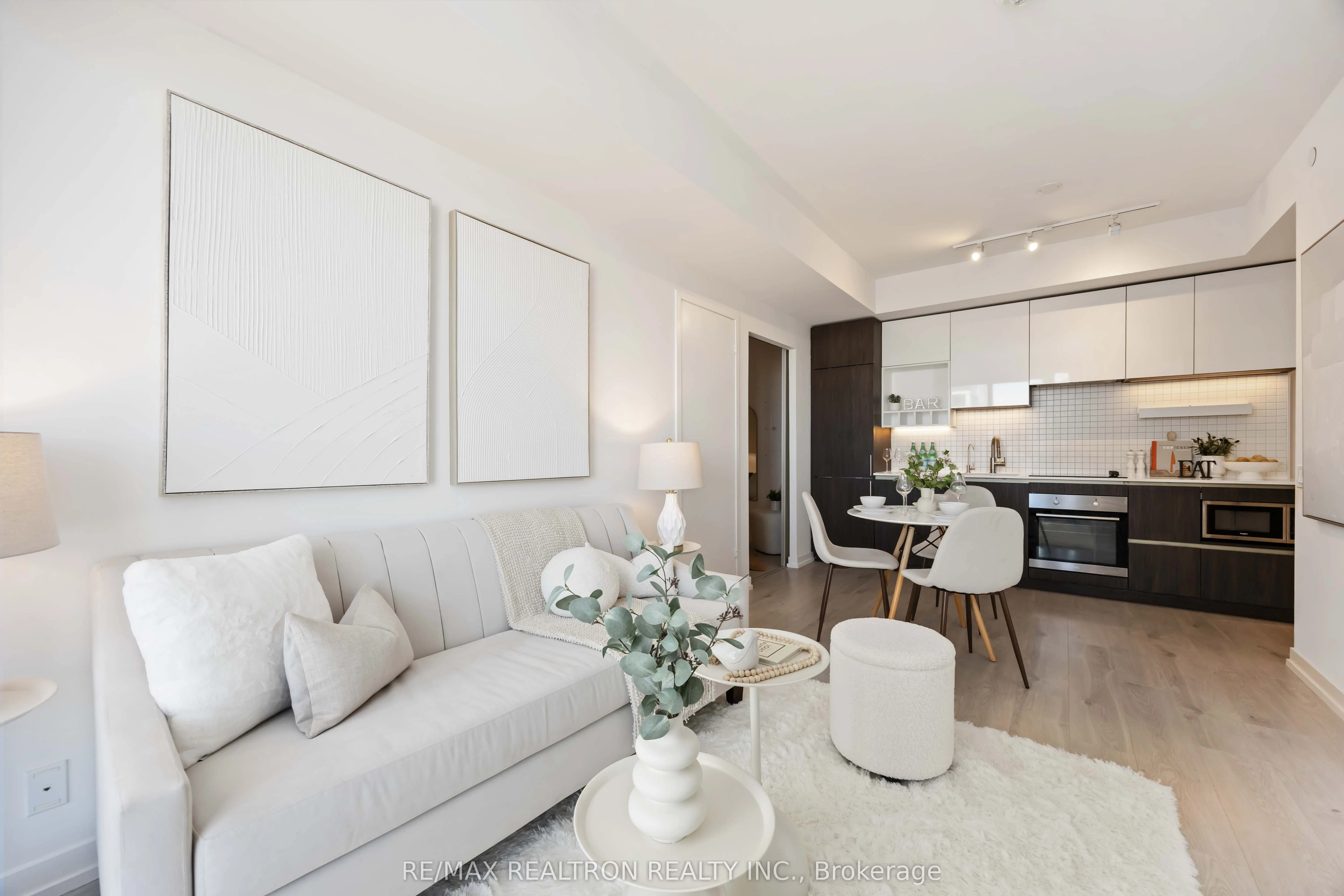 5 Buttermill Avenue, #3512