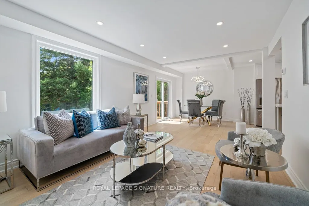 227 Thoms Crescent