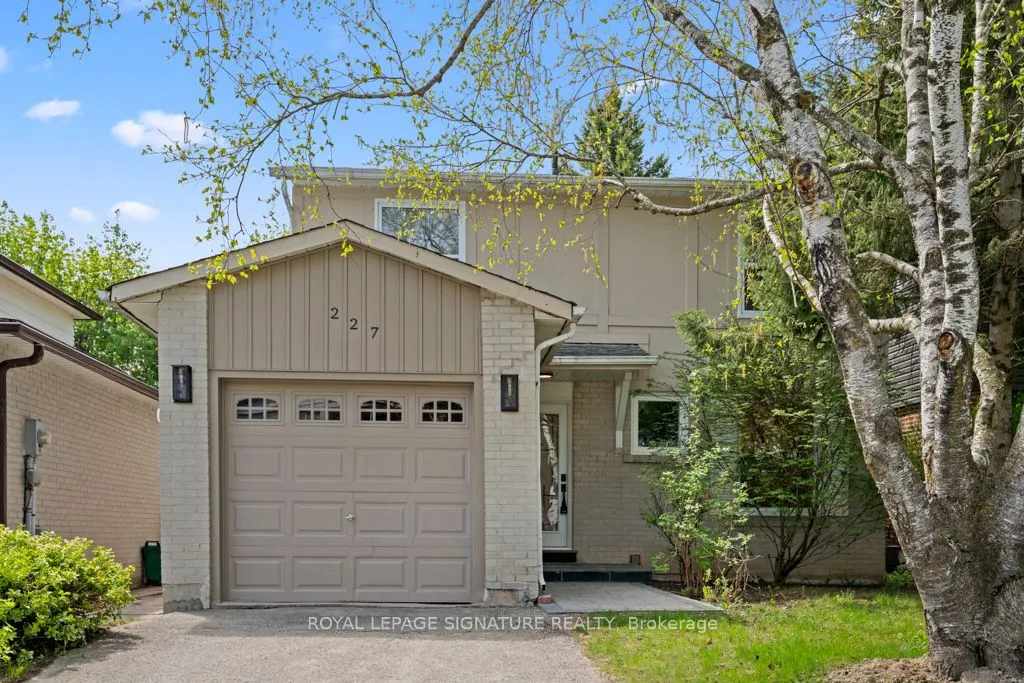 227 Thoms Crescent