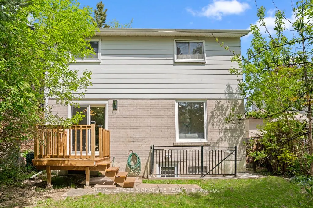 227 Thoms Crescent