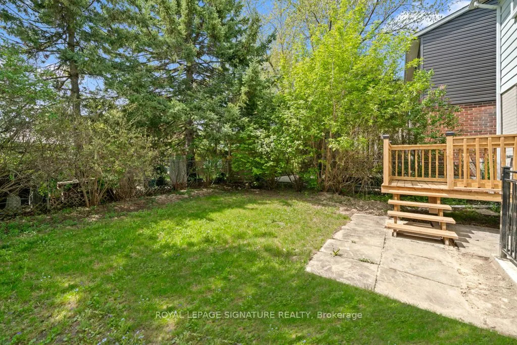 227 Thoms Crescent