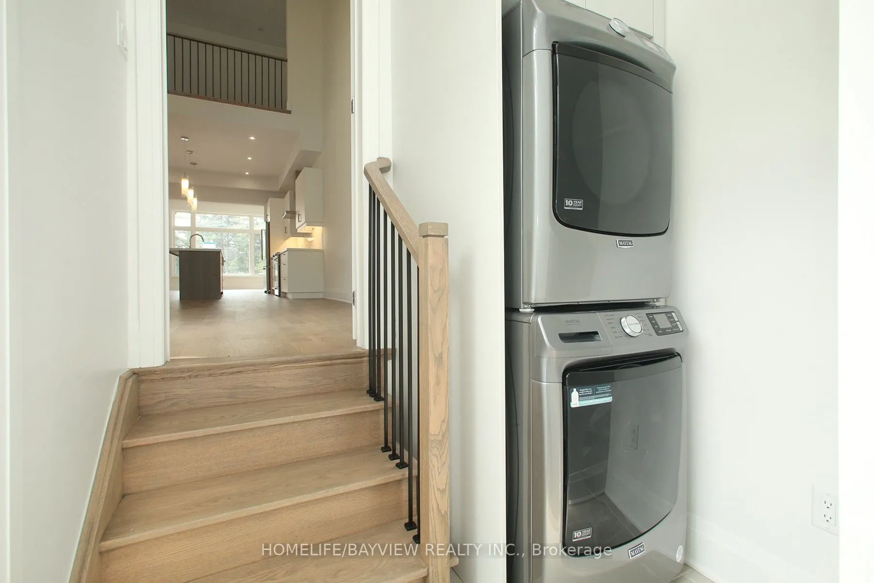 2 Vern Robertson Gate