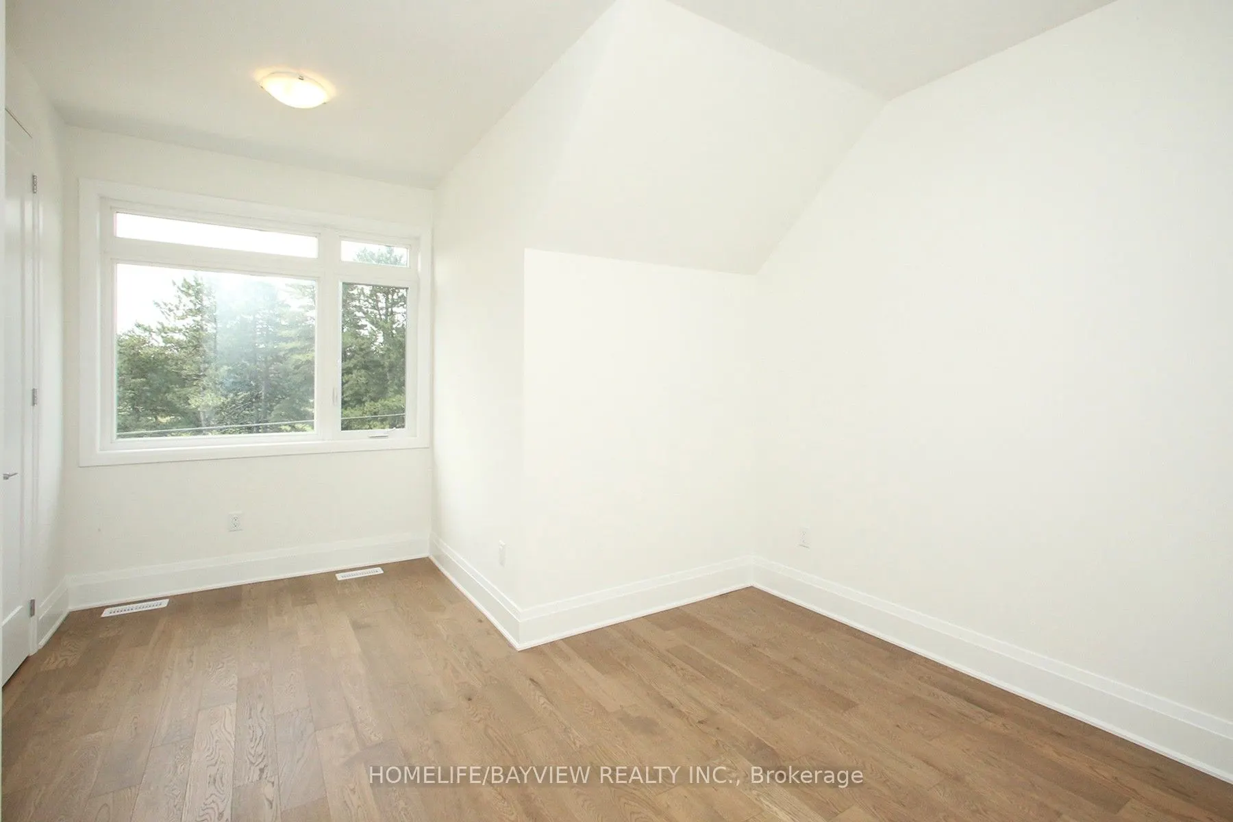 2 Vern Robertson Gate