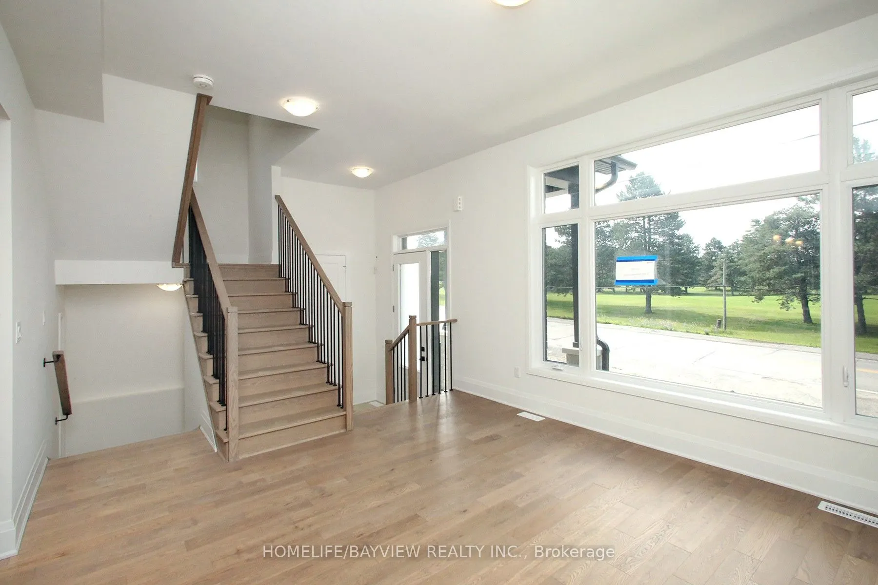 2 Vern Robertson Gate