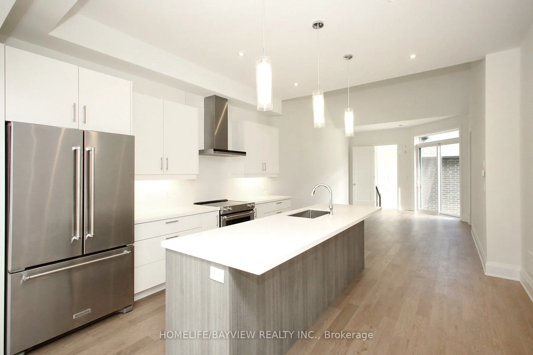 2 Vern Robertson Gate