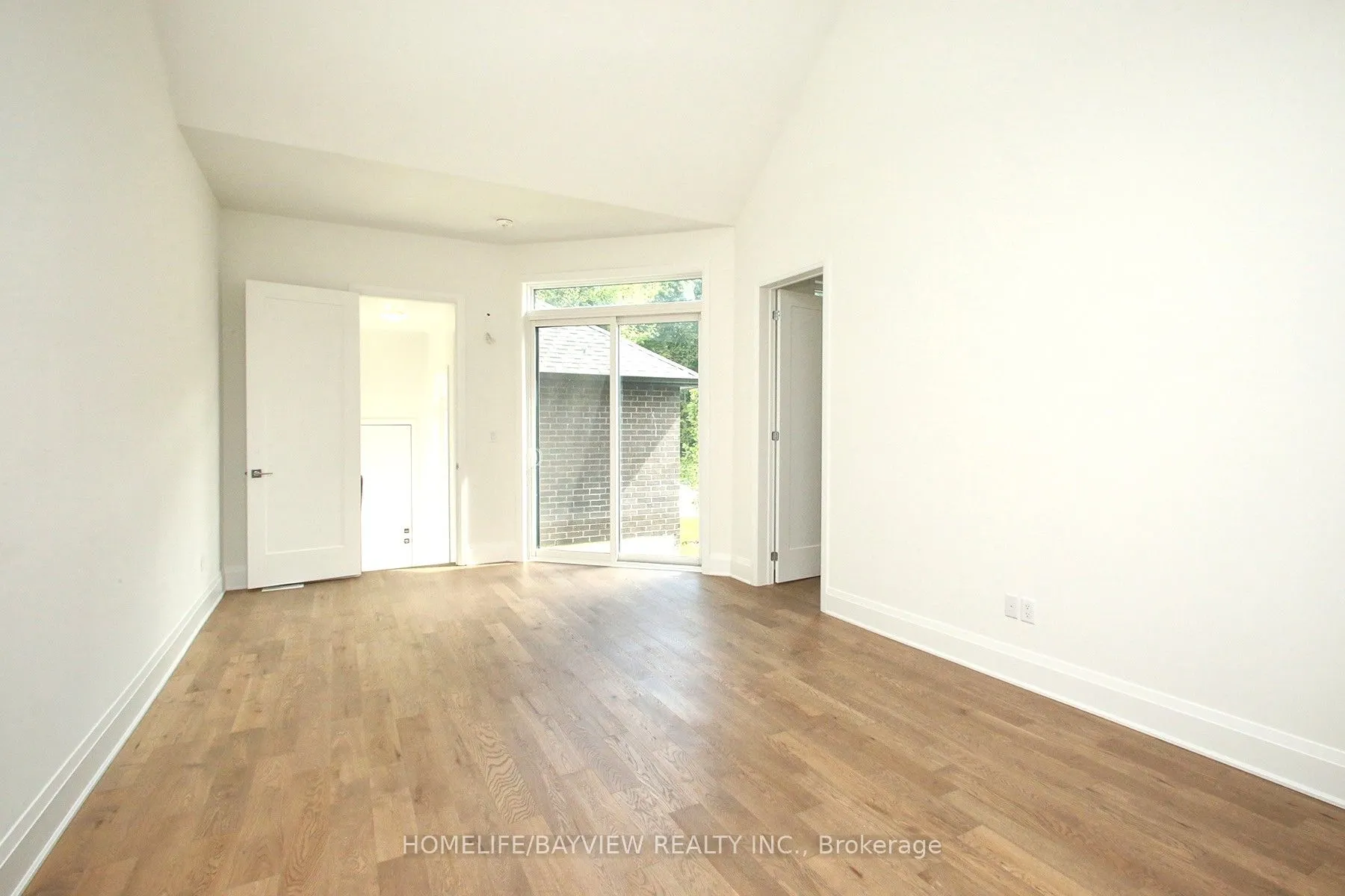 2 Vern Robertson Gate