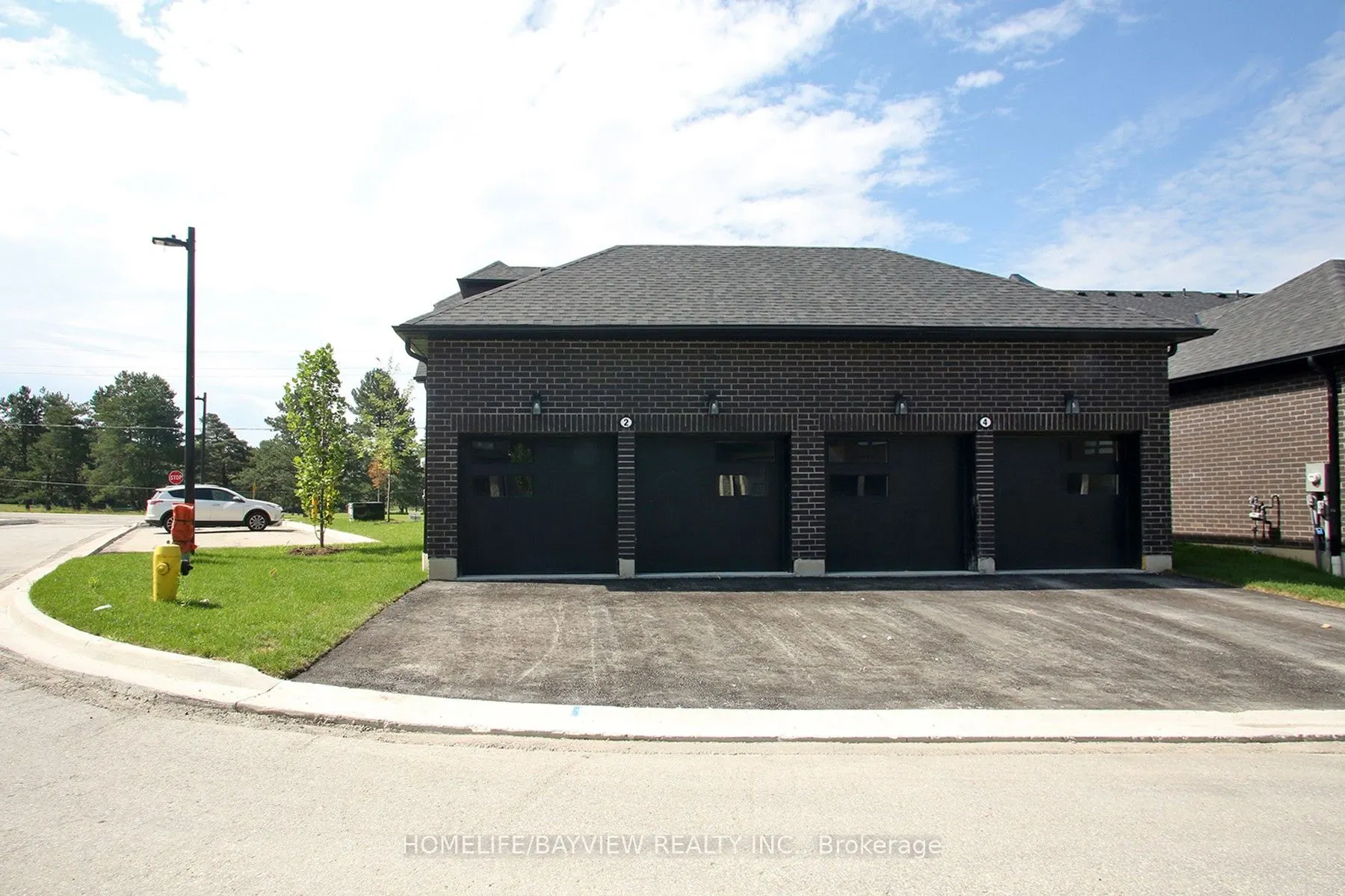 2 Vern Robertson Gate