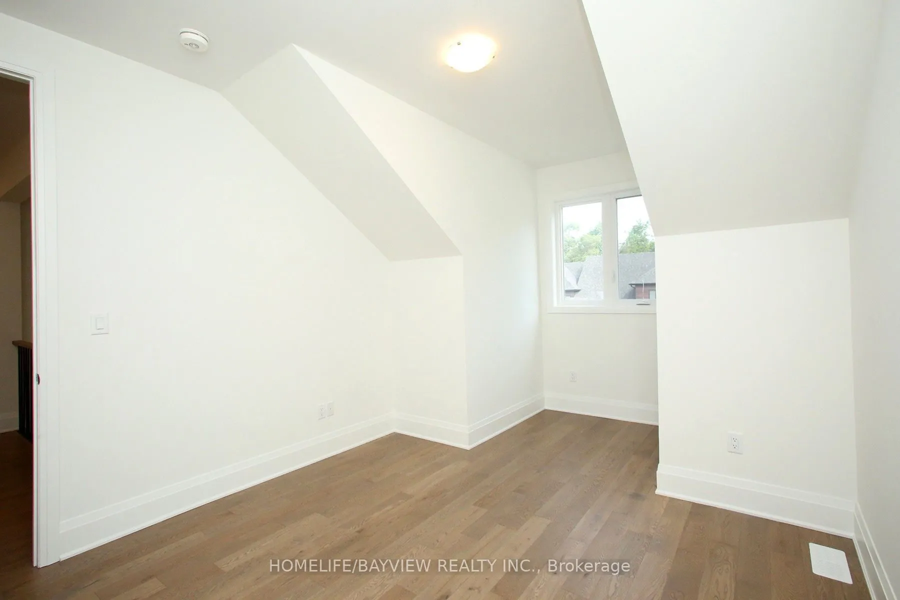 2 Vern Robertson Gate