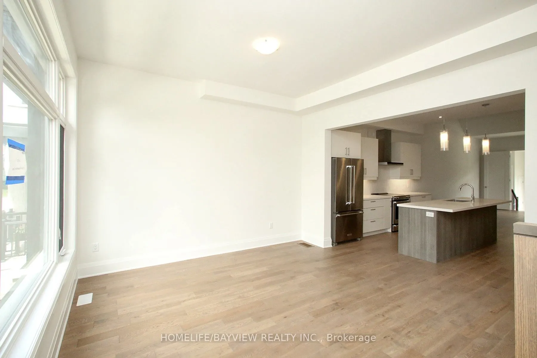 2 Vern Robertson Gate