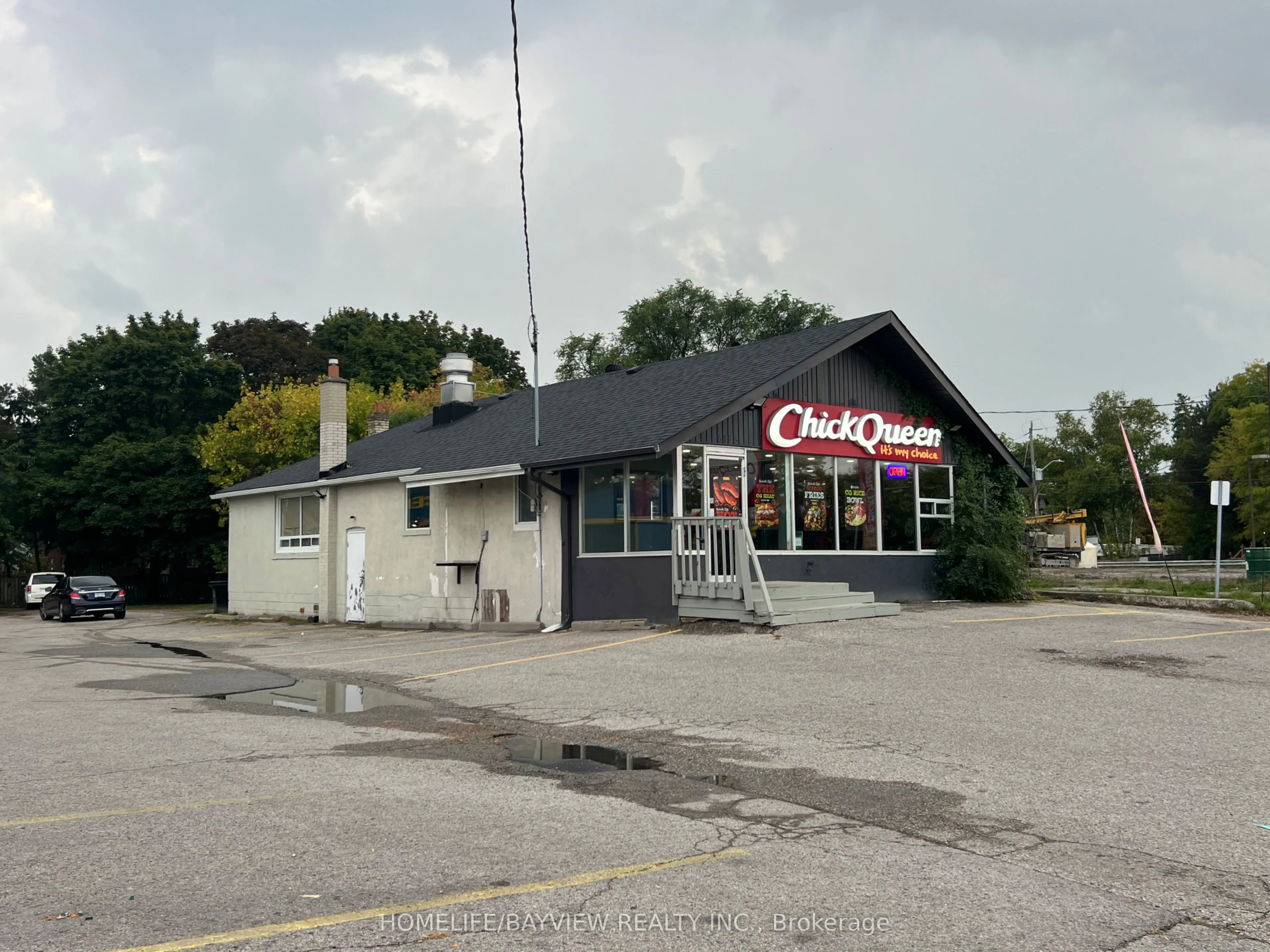 5775 Highway 7 E