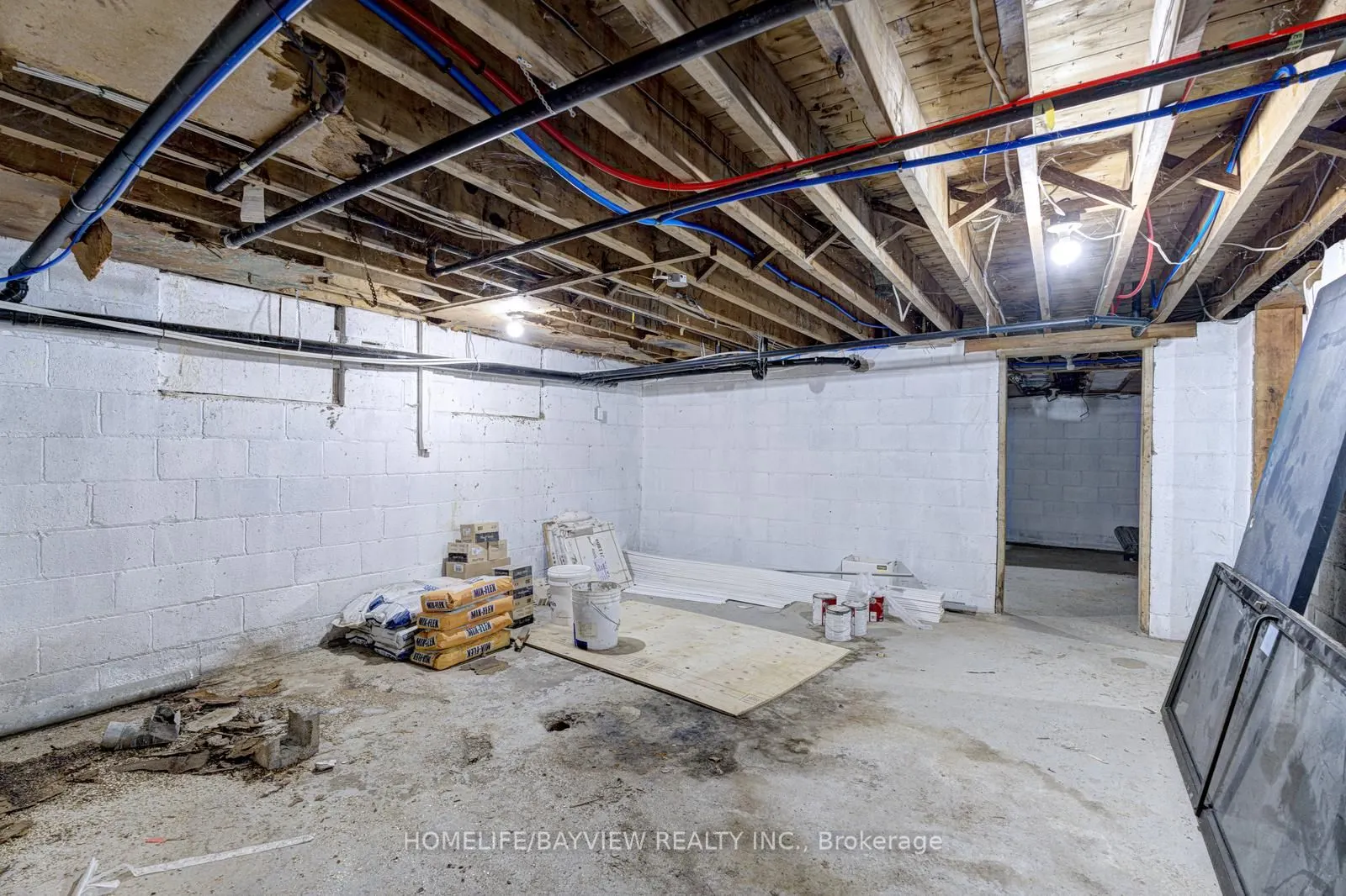 5775 Highway 7 E