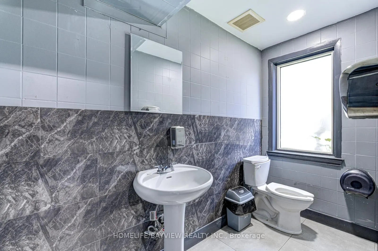 5775 Highway 7 E