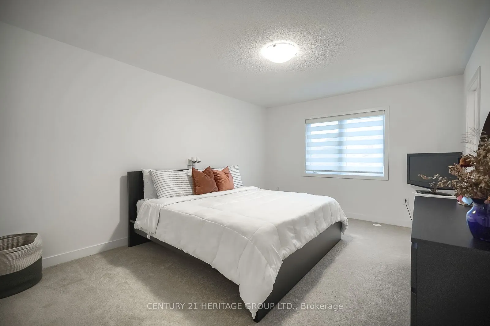 125 Lyall Stokes Circle