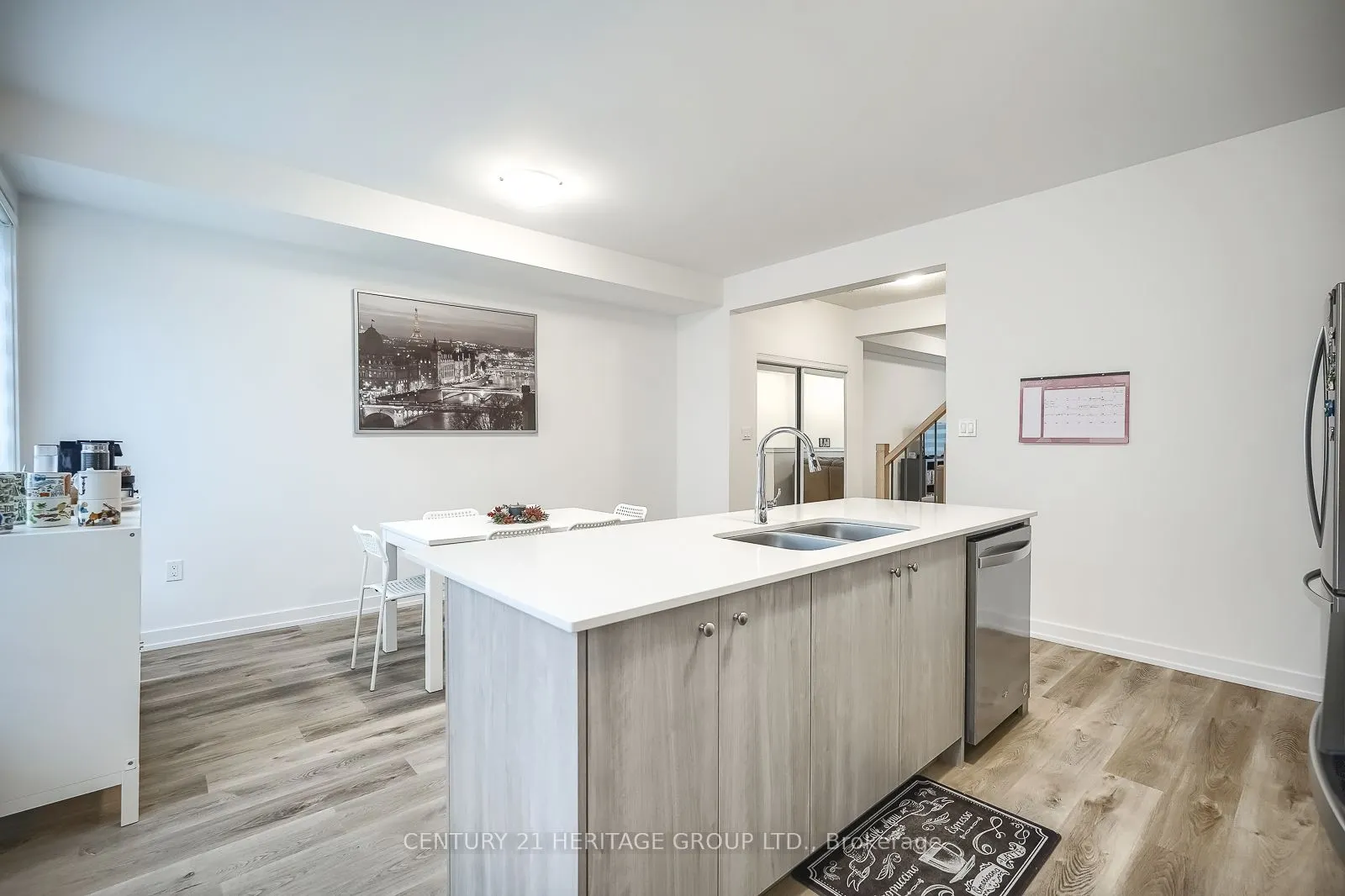 125 Lyall Stokes Circle