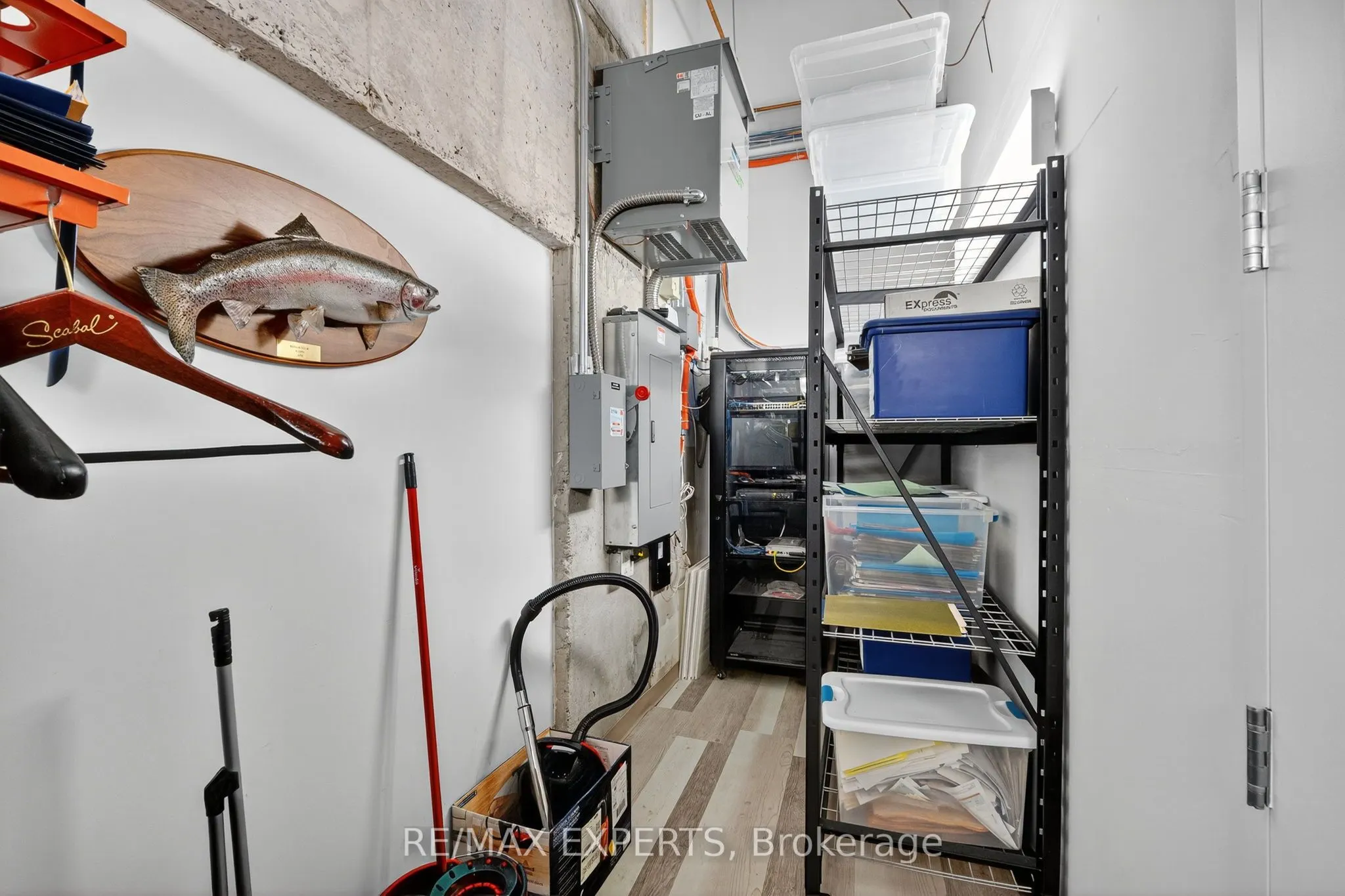 12 Woodstream Boulevard, #6