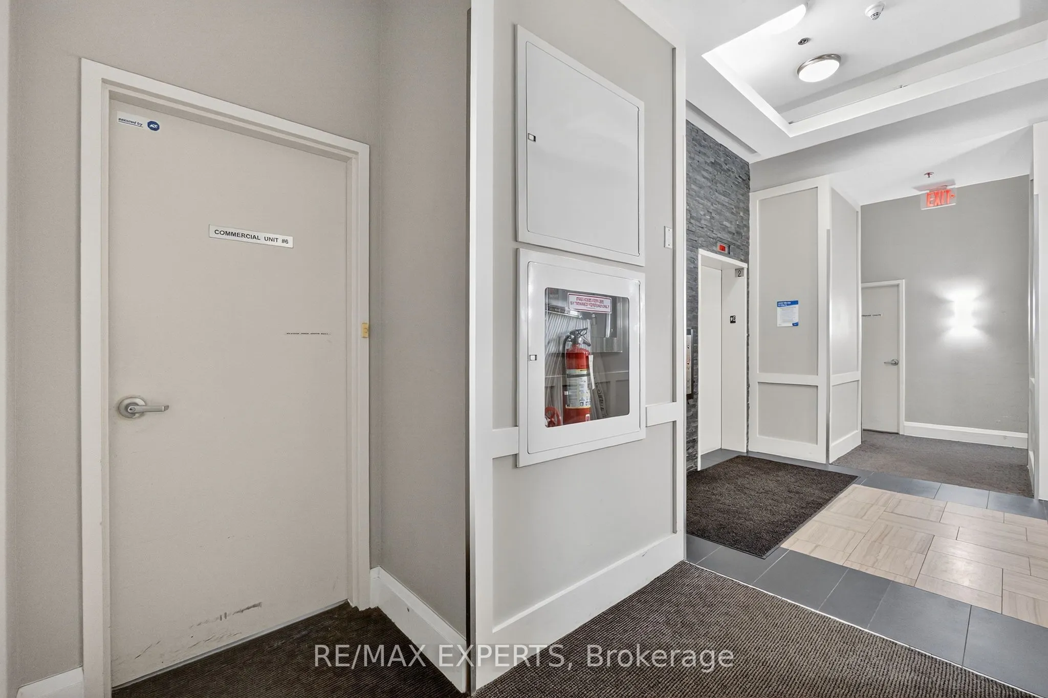 12 Woodstream Boulevard, #6