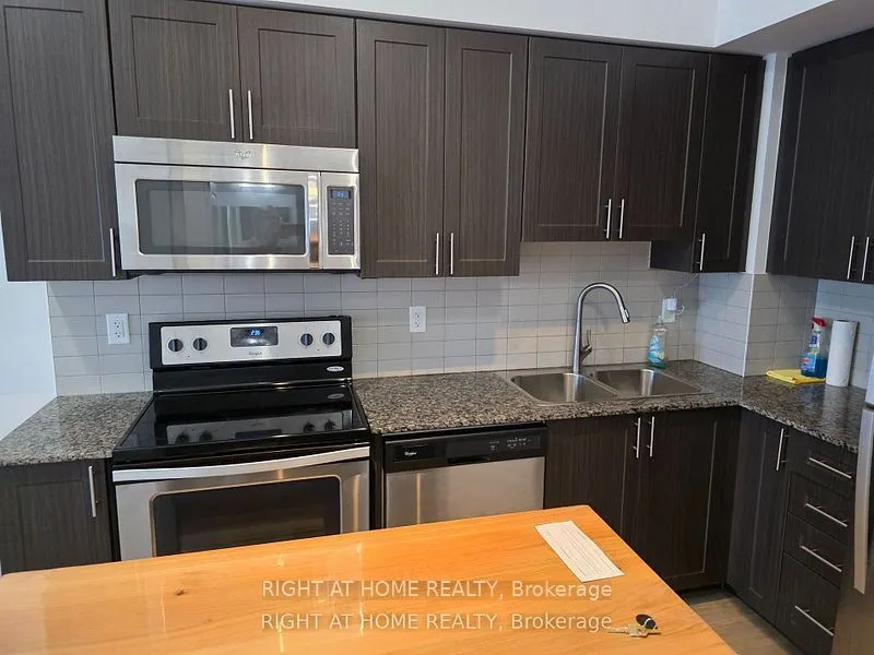 7890 Bathurst Street, #2302