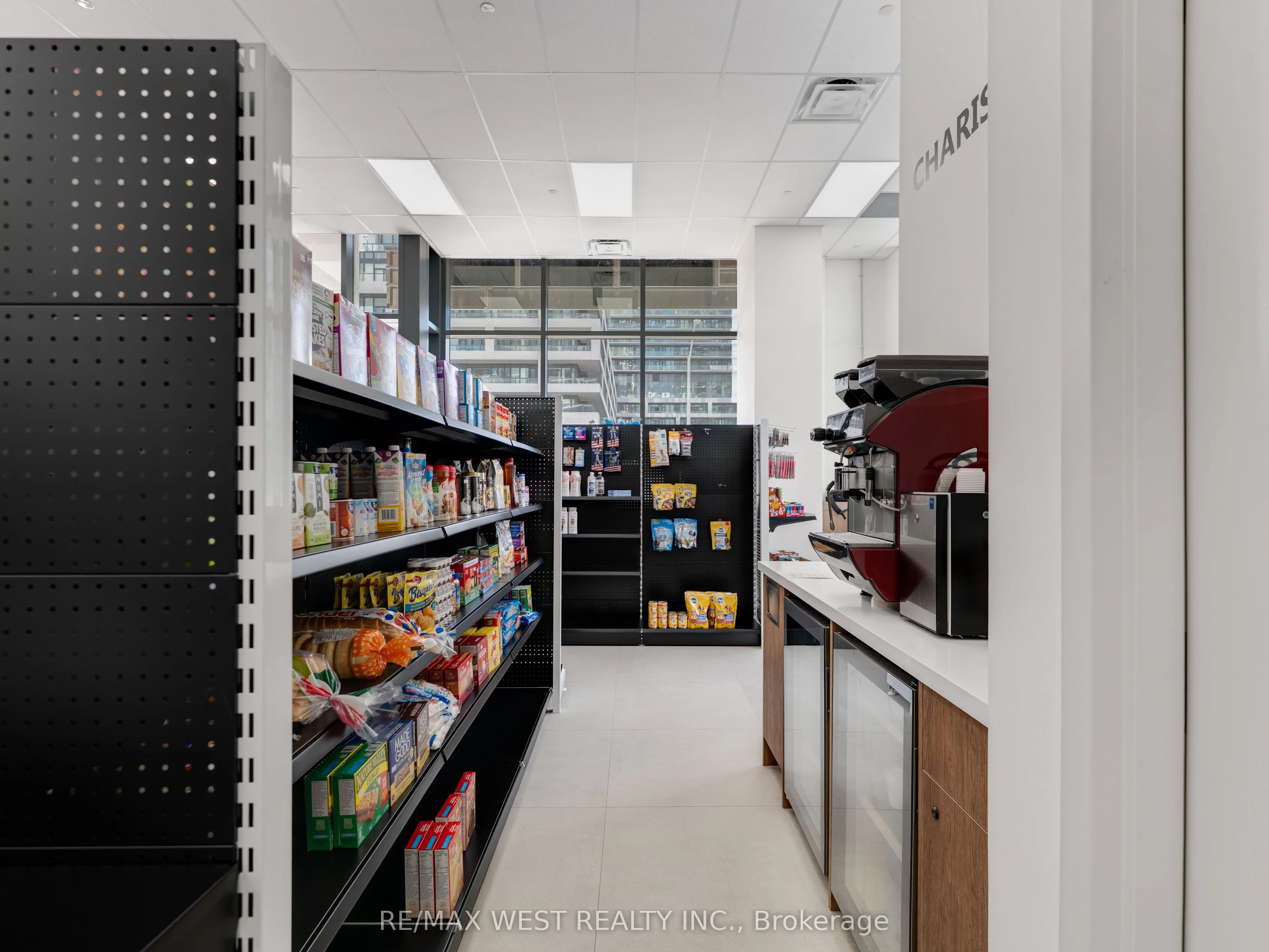9000 Jane Street, #6 & 7