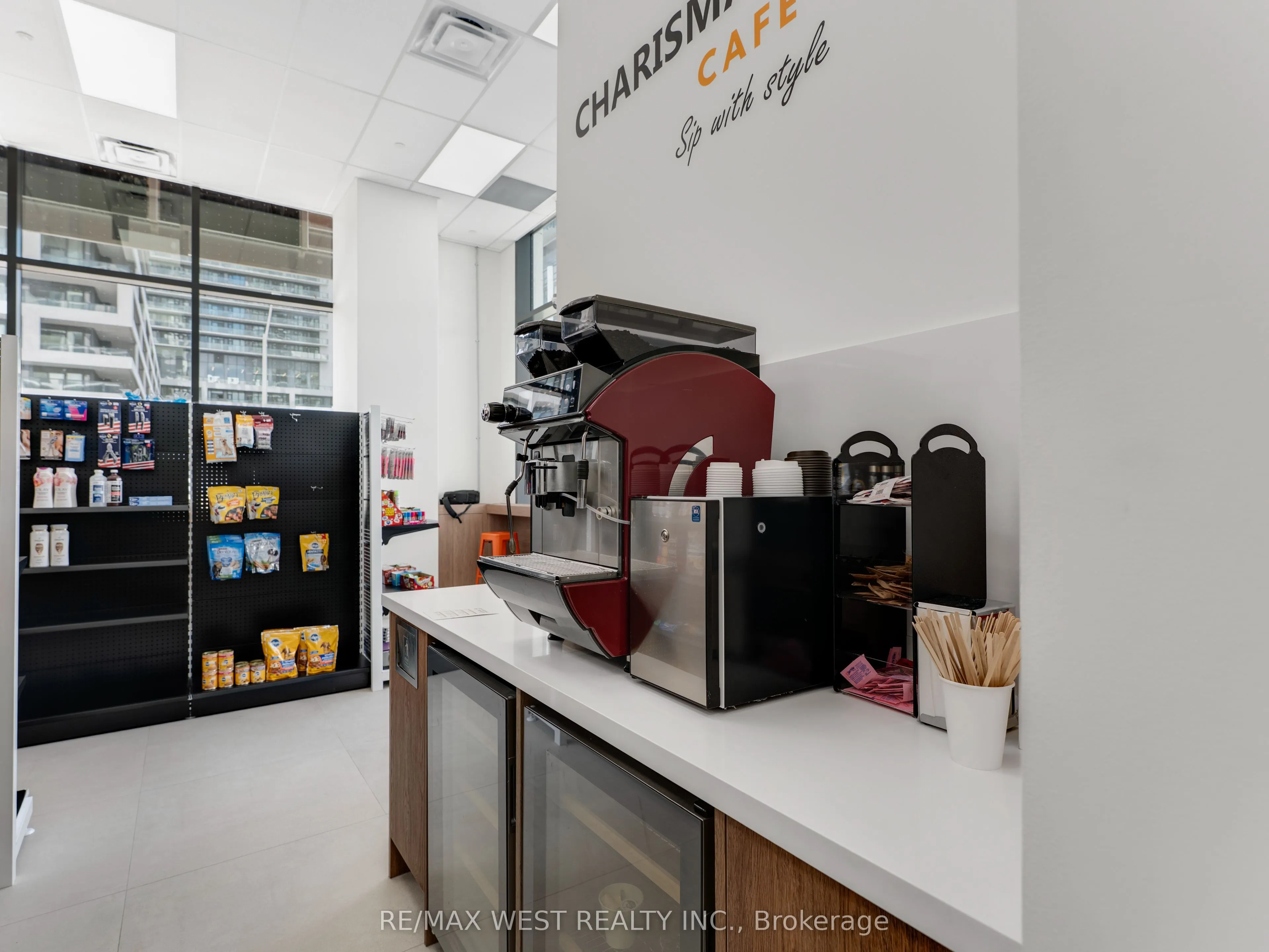 9000 Jane Street, #6 & 7
